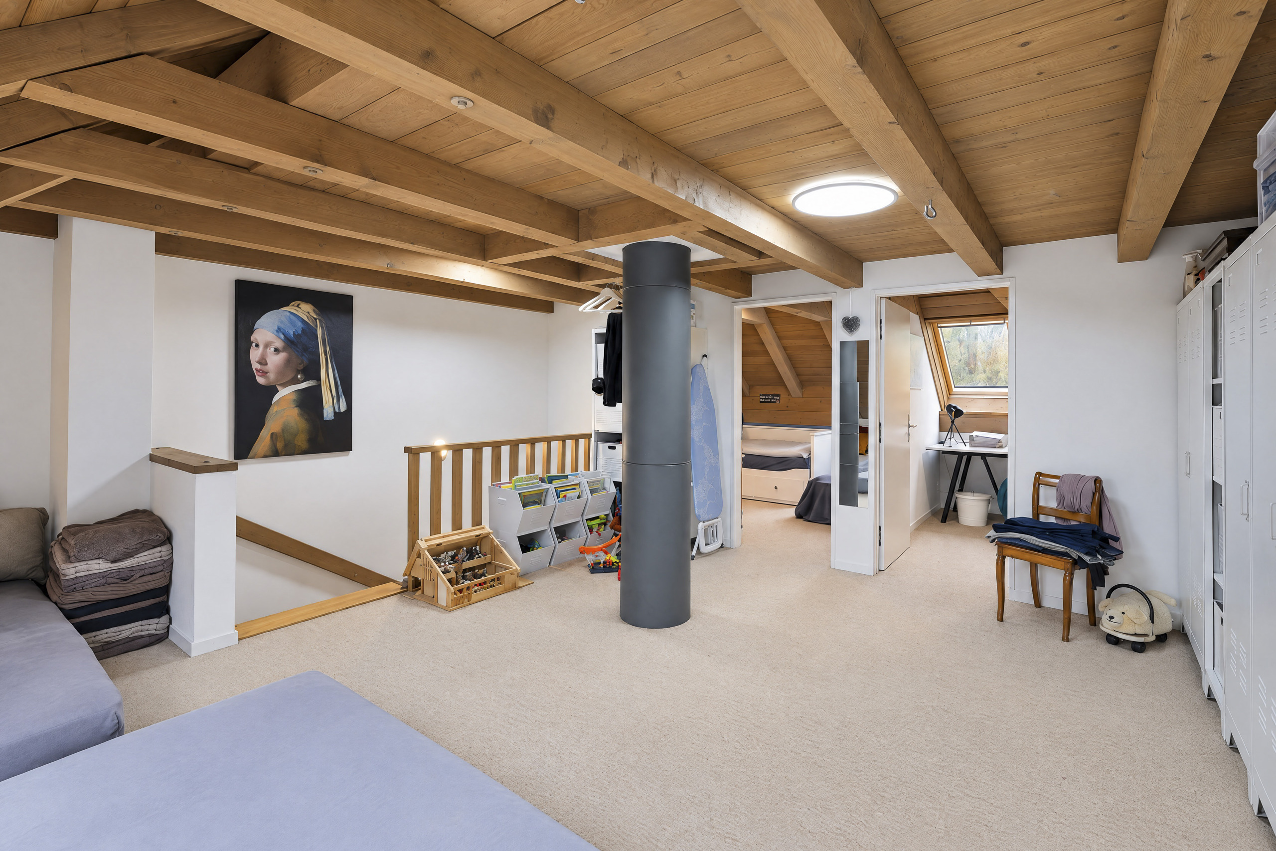 ATELIER DG MIT SICHT AUF ZIMMER ATELIER DG MIT SICHT AUF ZIMMER