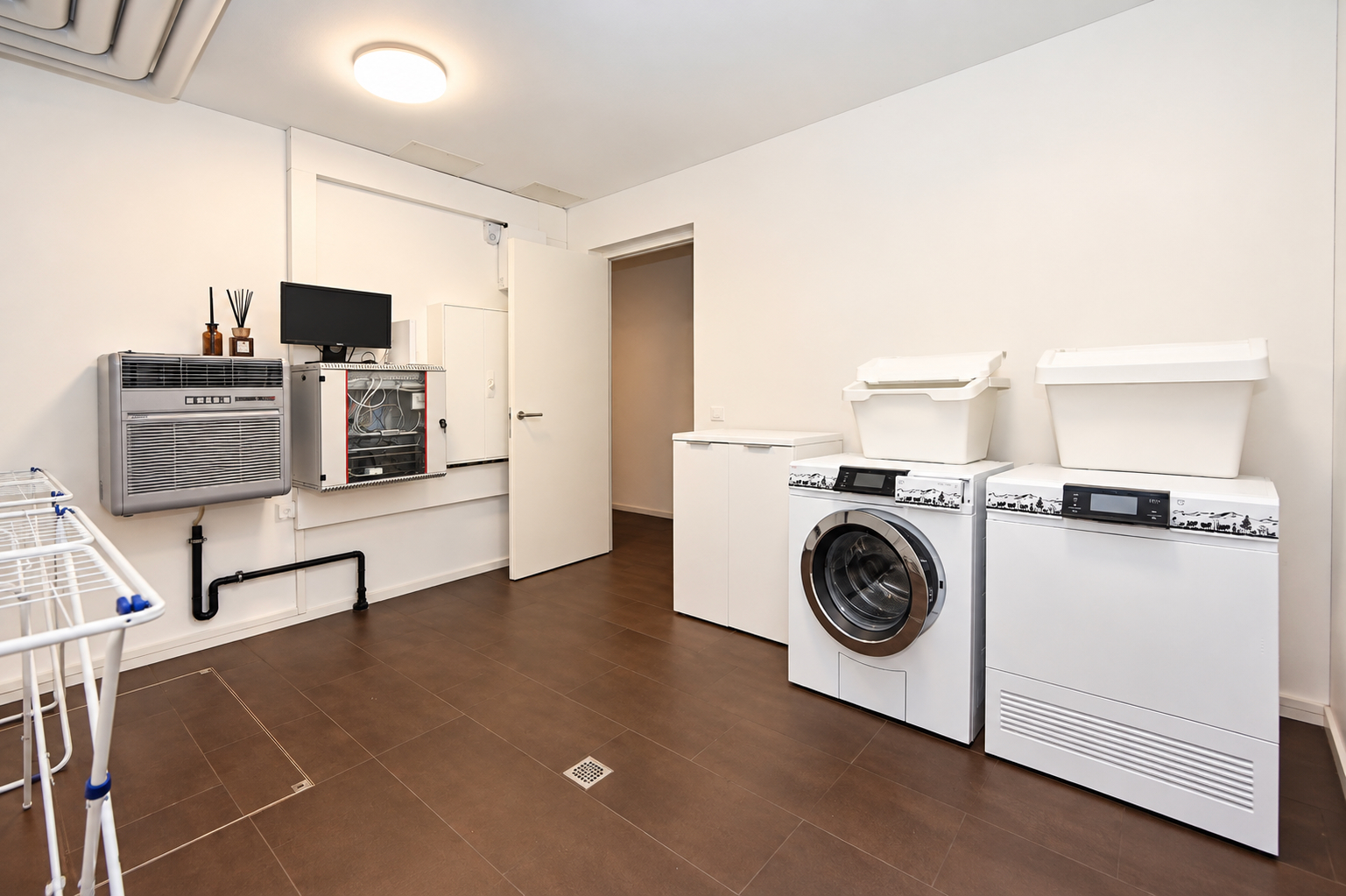 Interior view 13