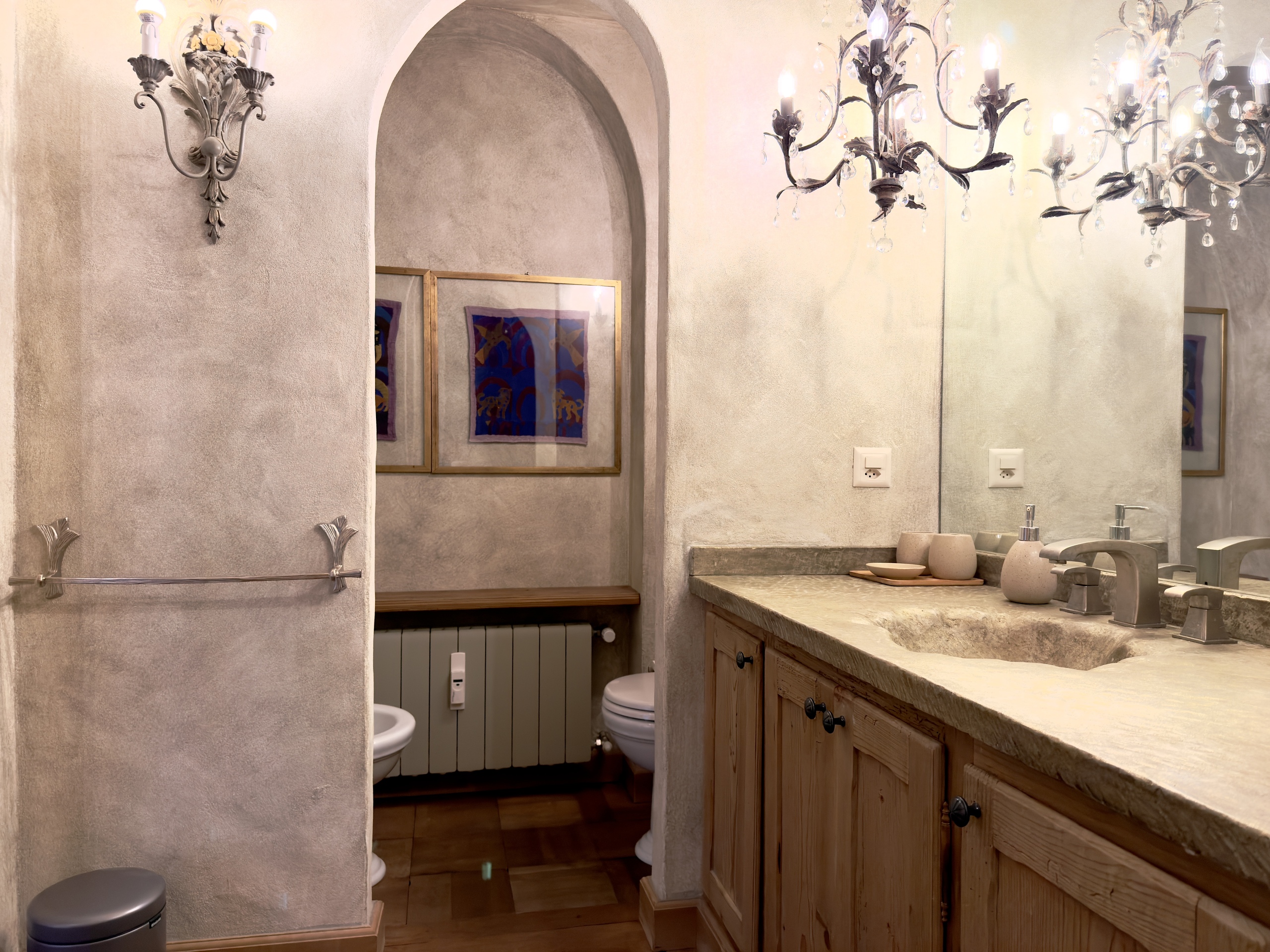 Salle de douches en suite 