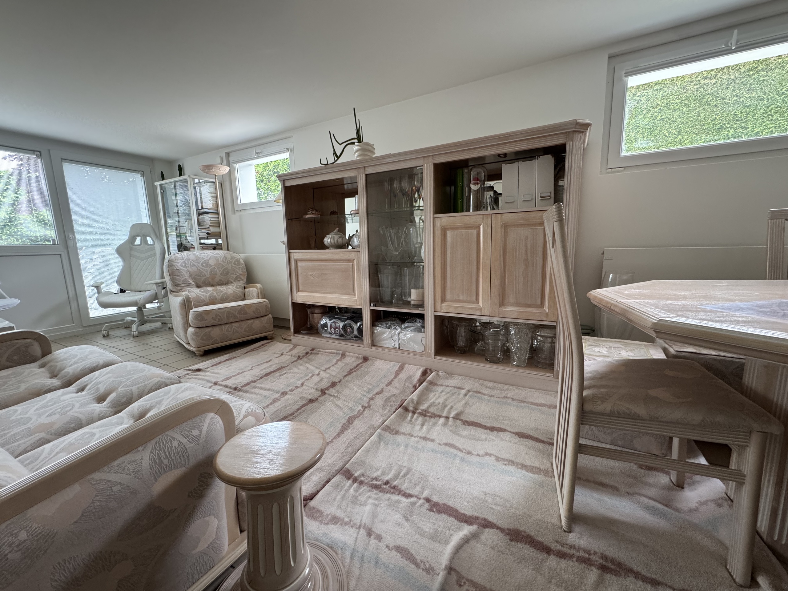 Interior view 8