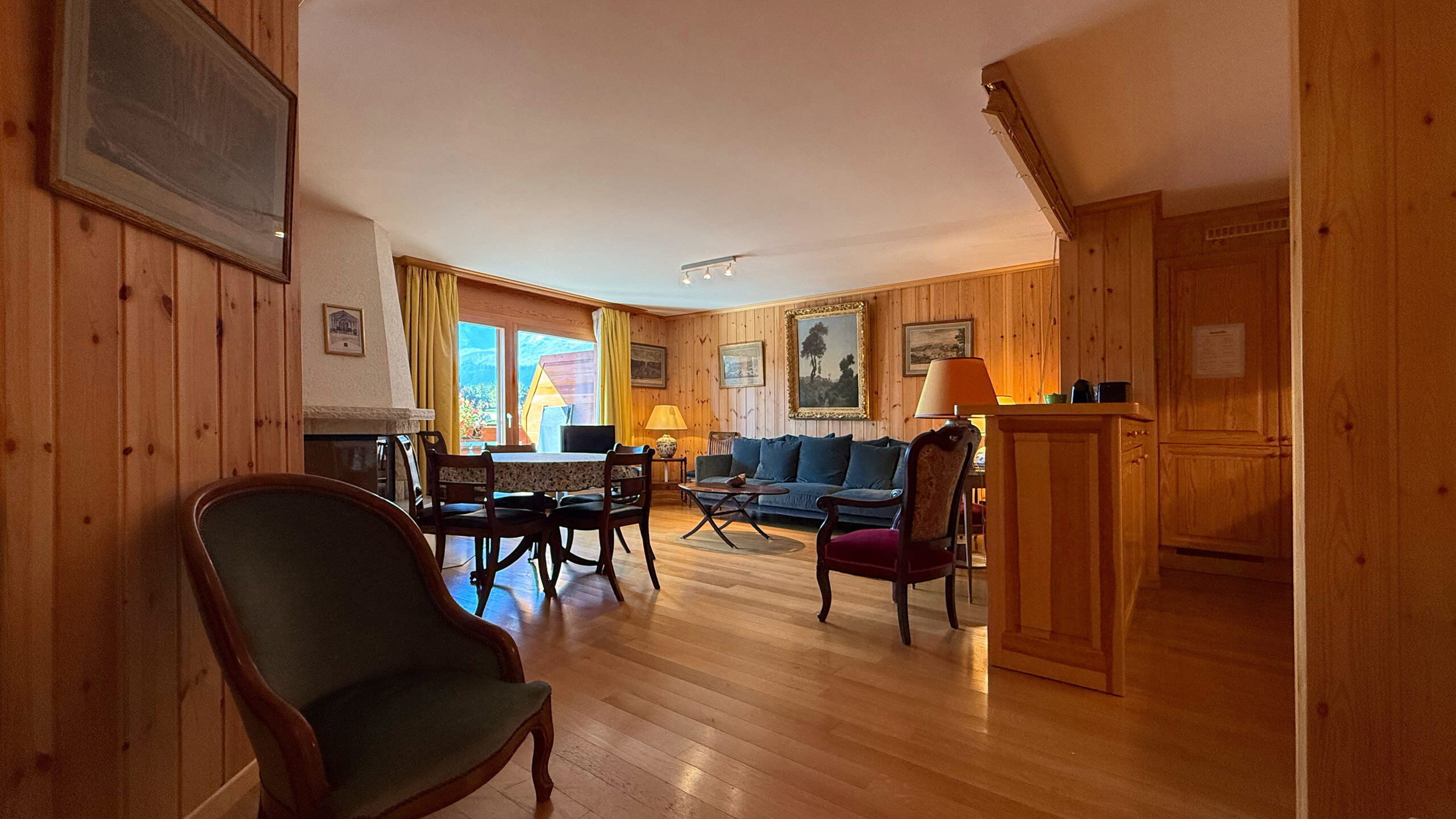 Ingresso con vista sul soggiorno Ingresso con vista sul soggiorno