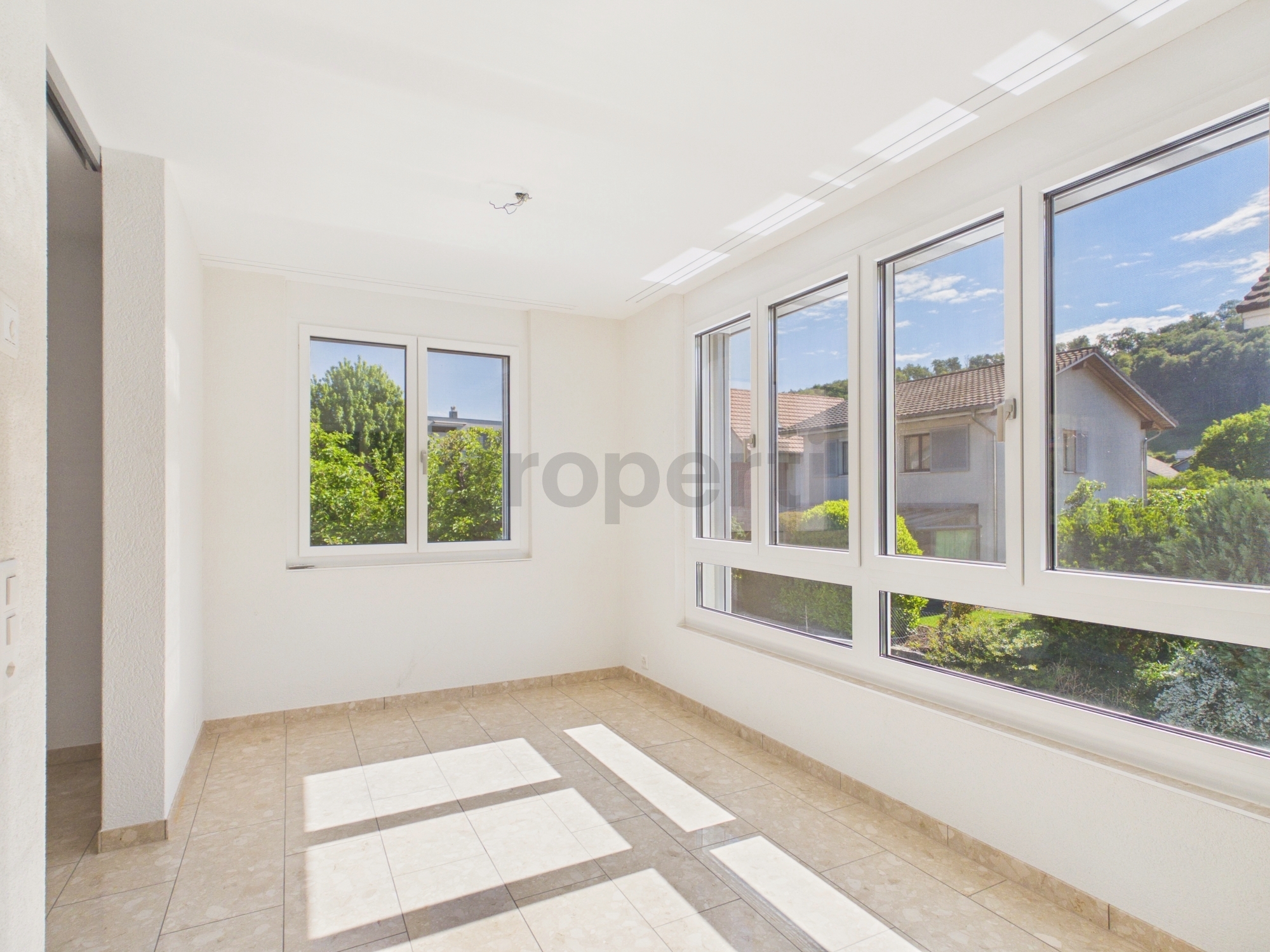 Image 9 Image 9