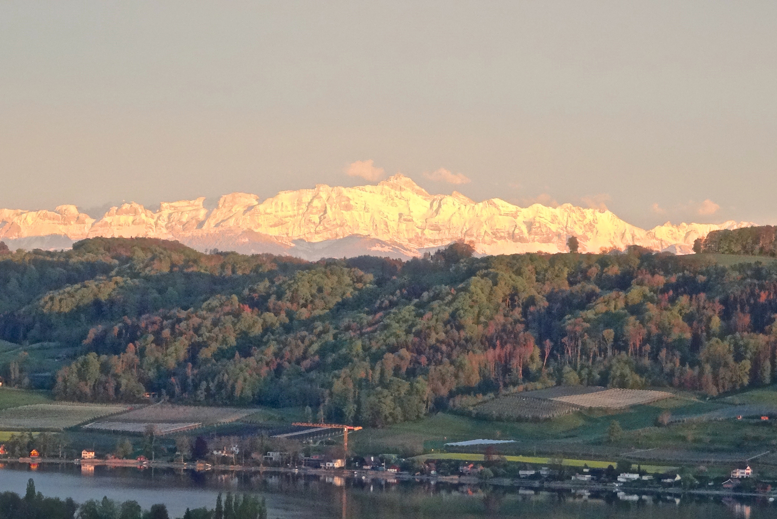 Wunderschöner Weitblick bis in die Berge Wunderschöner Weitblick bis in die Berge