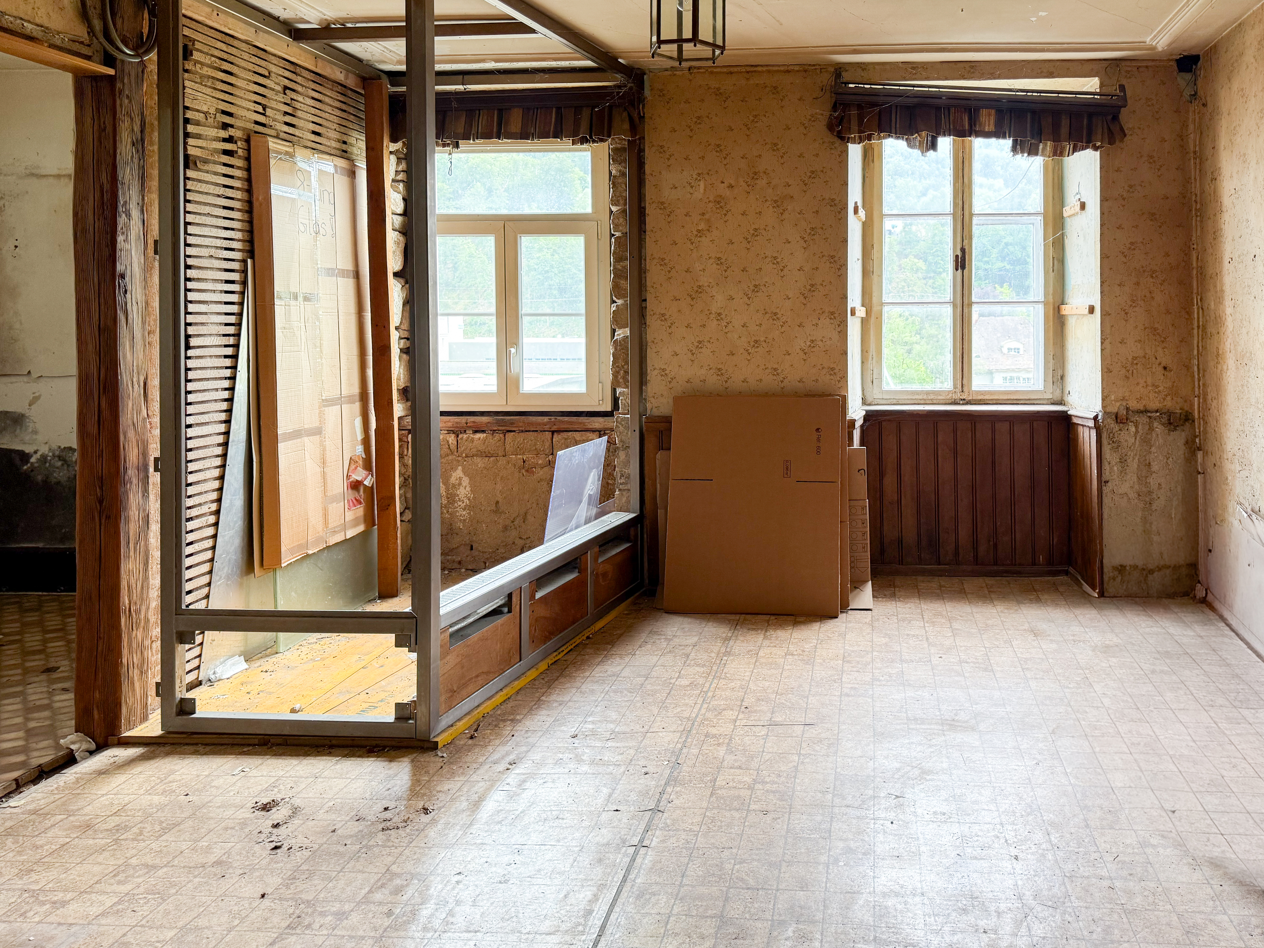 Zimmer Strassenseite 