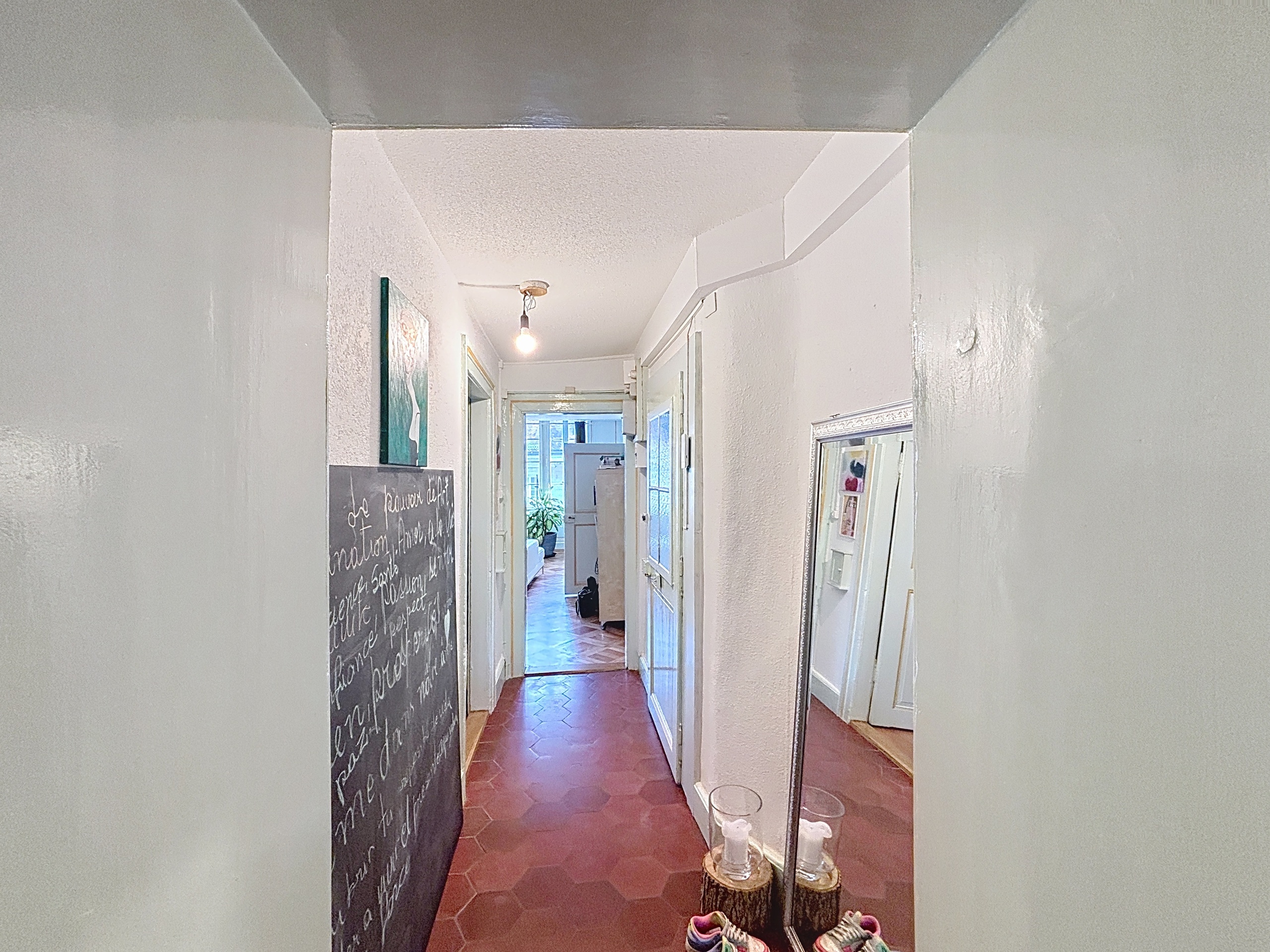 APPARTEMENT 3.5 PCES APPARTEMENT 3.5 PCES