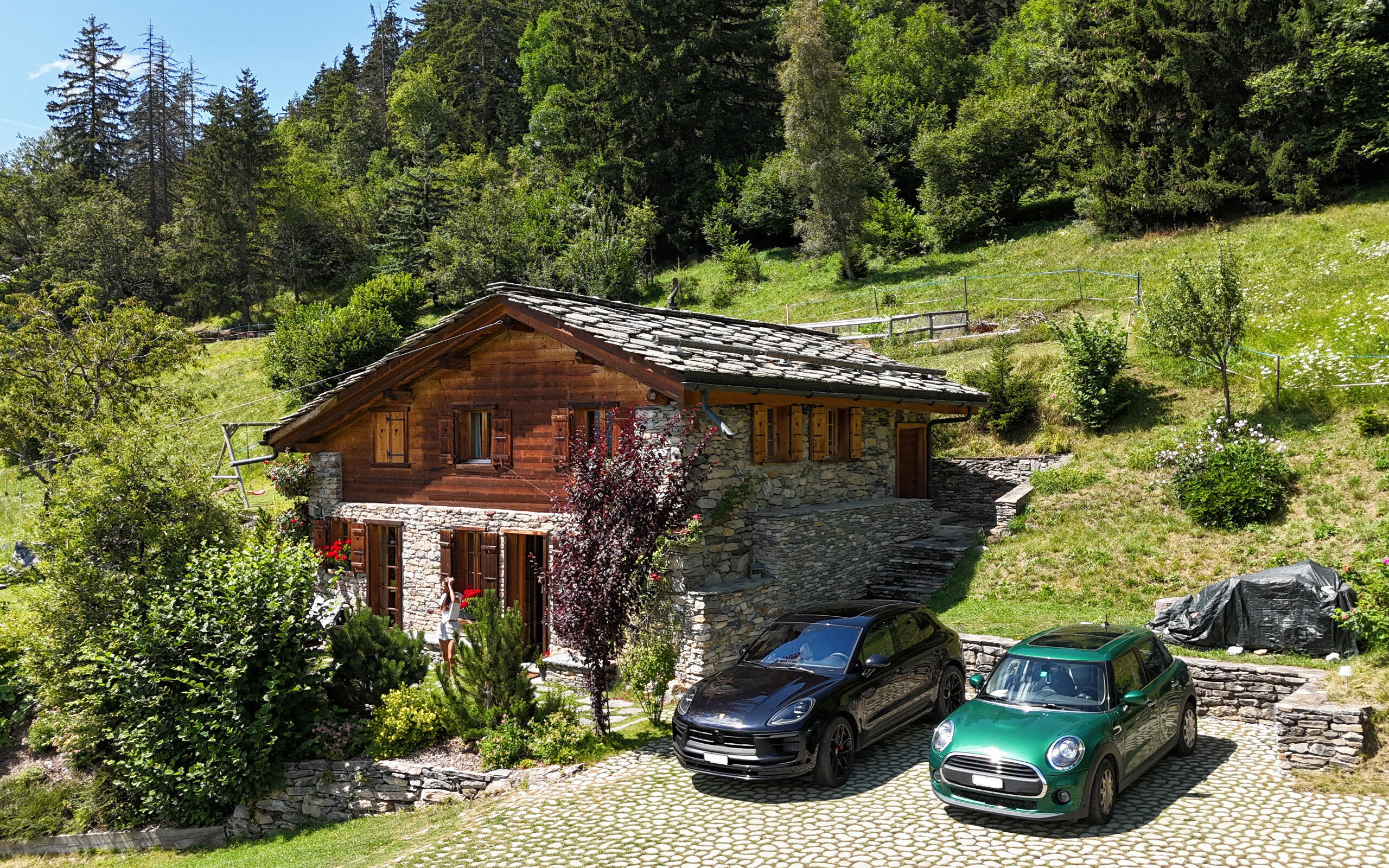 Exterior view 1