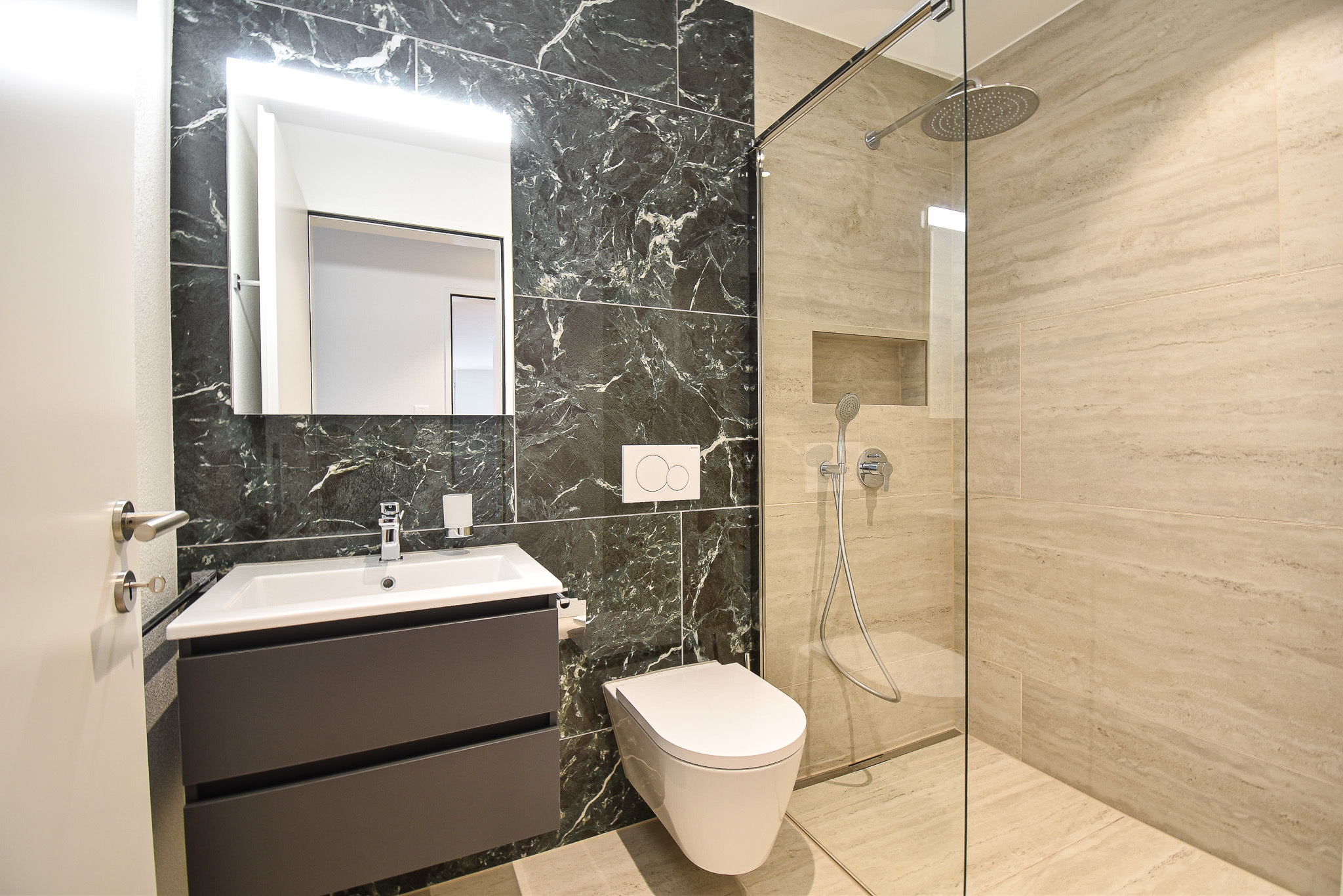 En-suite-Bad aus Zimmer 1