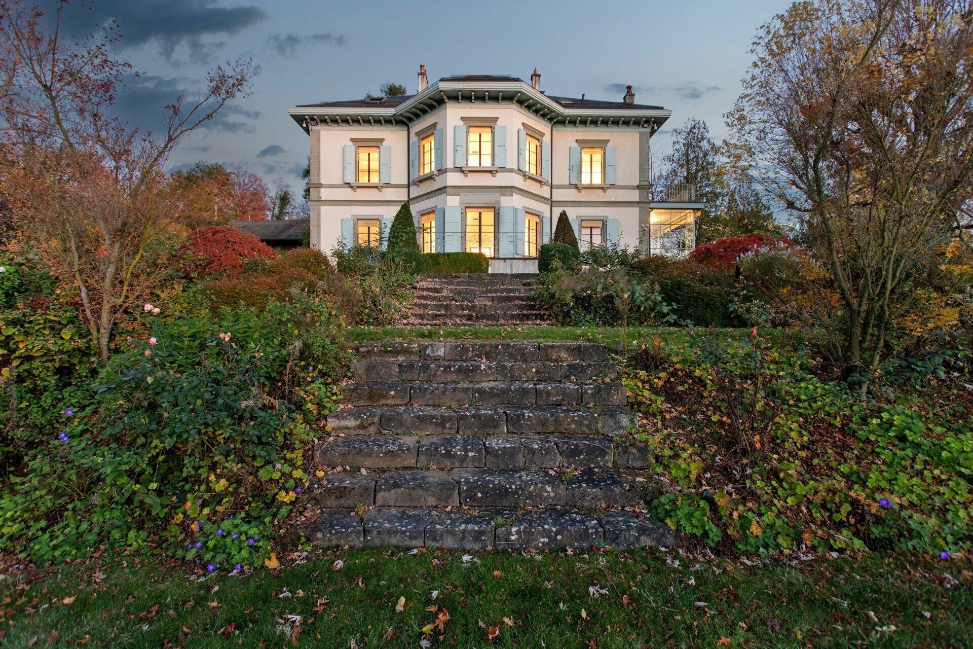 Exterior view 1