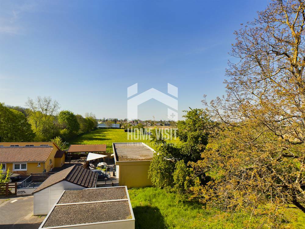 Terrasse mit Weitsicht  Terrasse mit Weitsicht