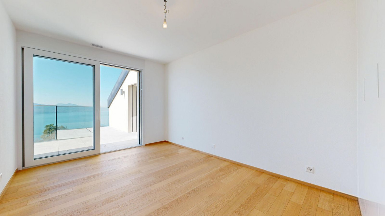 Chambre rez sup avec accès balcon