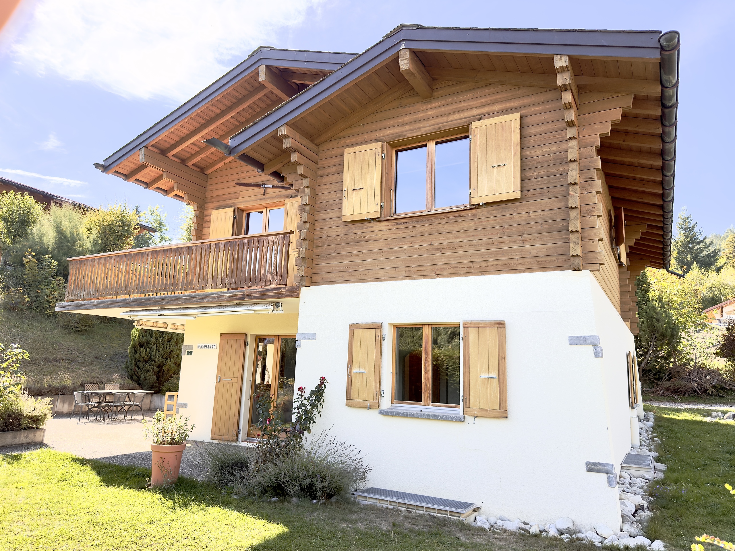 Exterior view 1