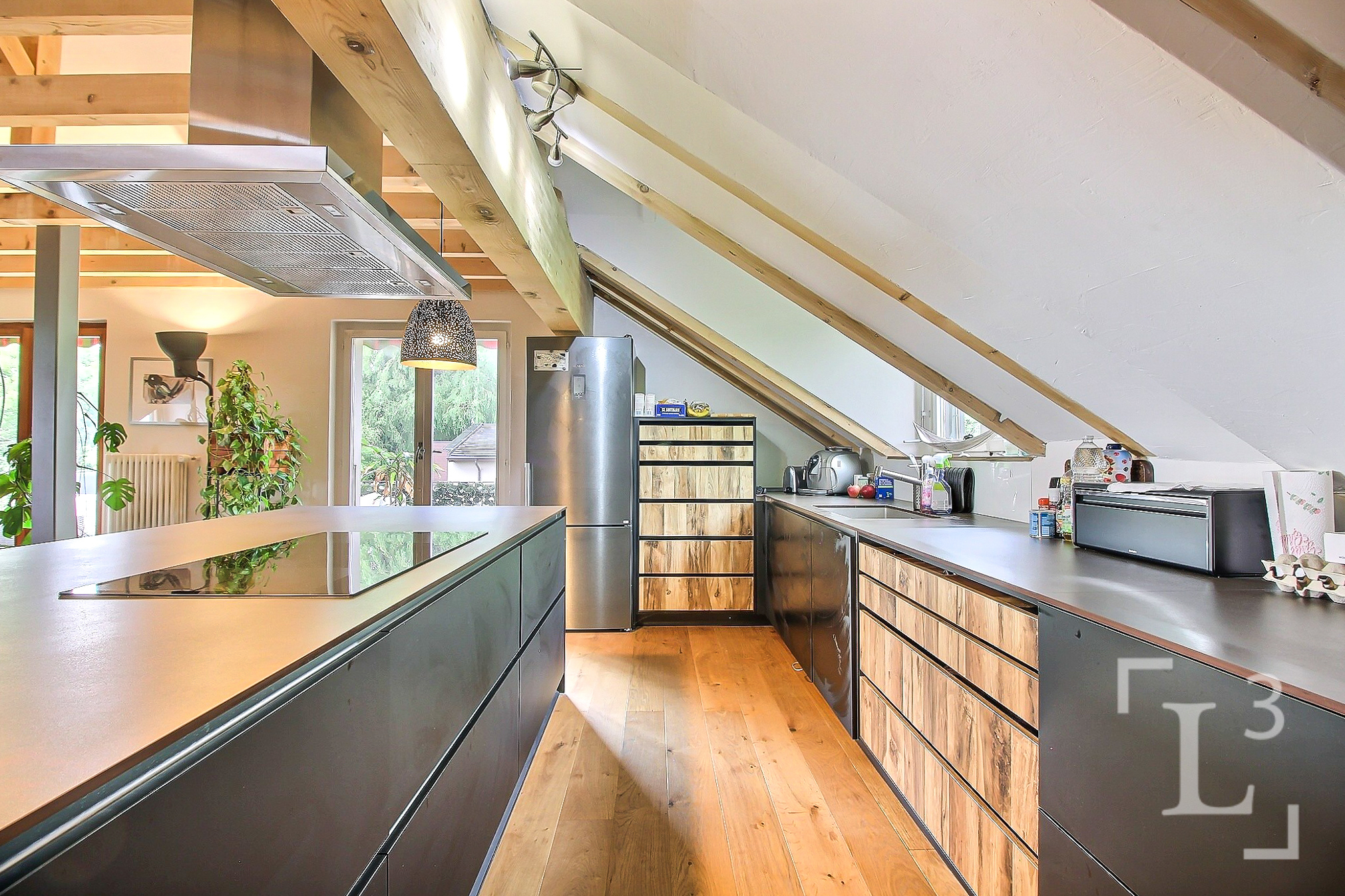 Cuisine ouverte équipée