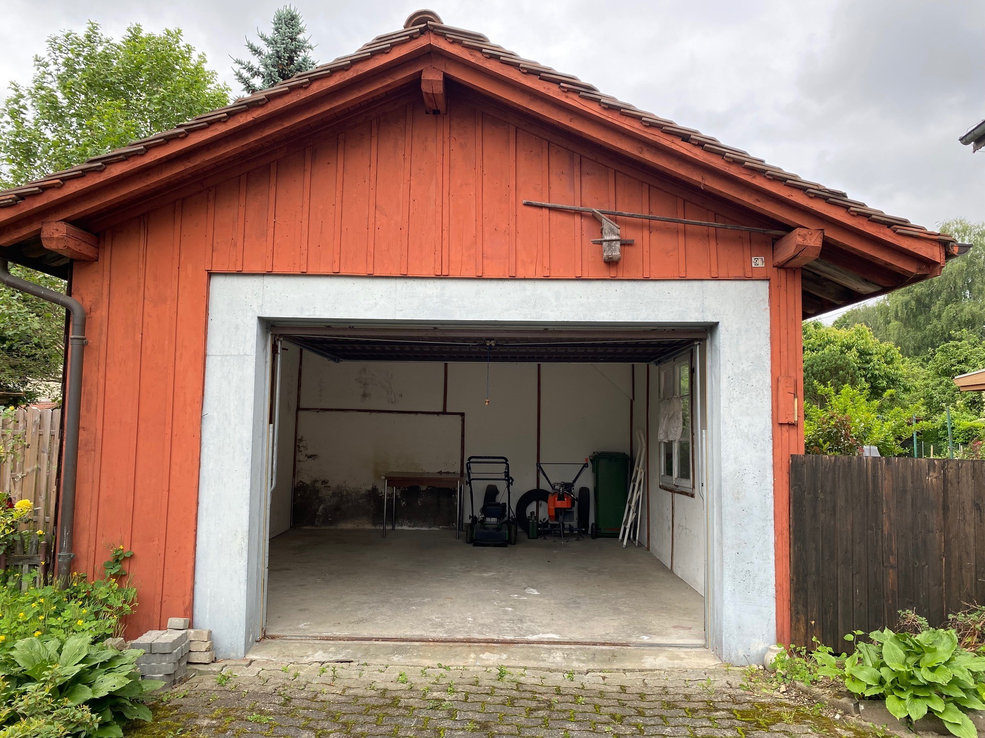 garage garage
