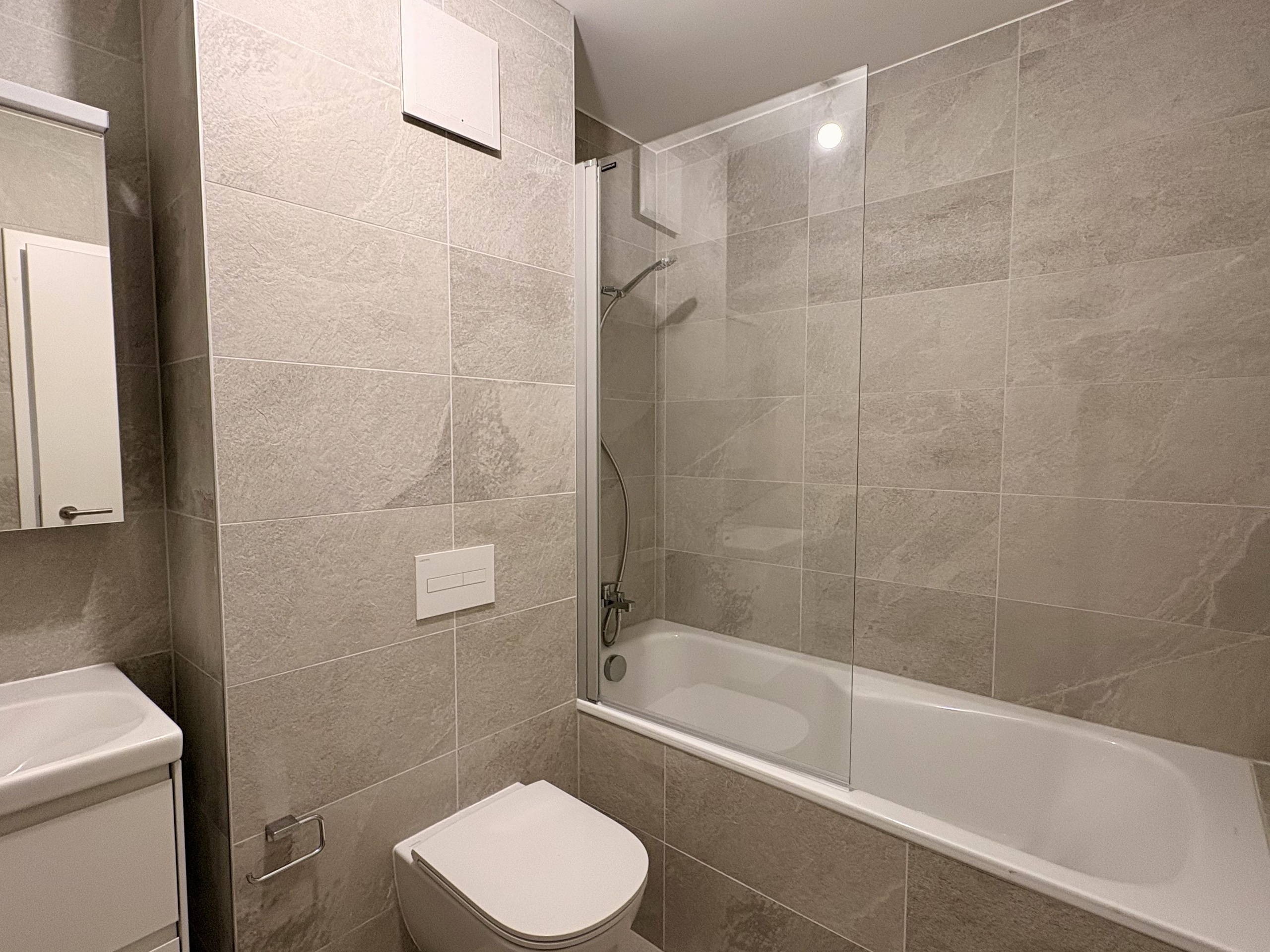 Interior view 6
