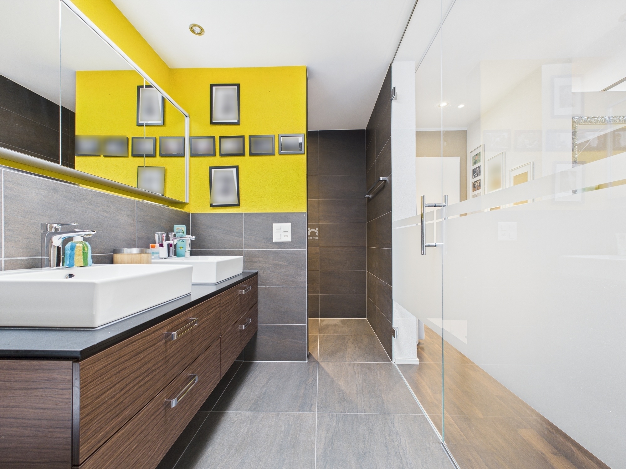 Badezimmer/Dusche Badezimmer/Dusche