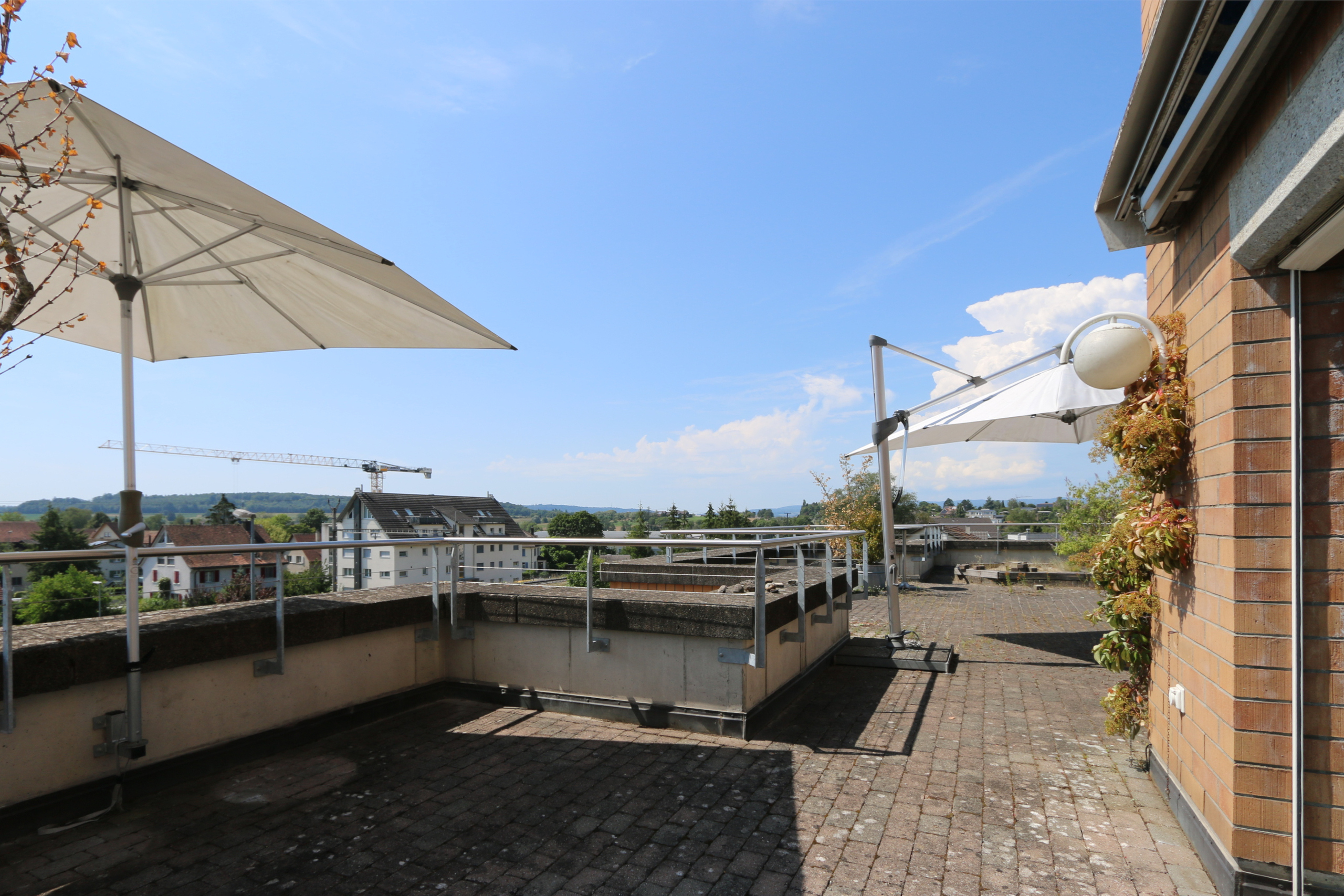 Aktuell: Private Süd-Terrasse