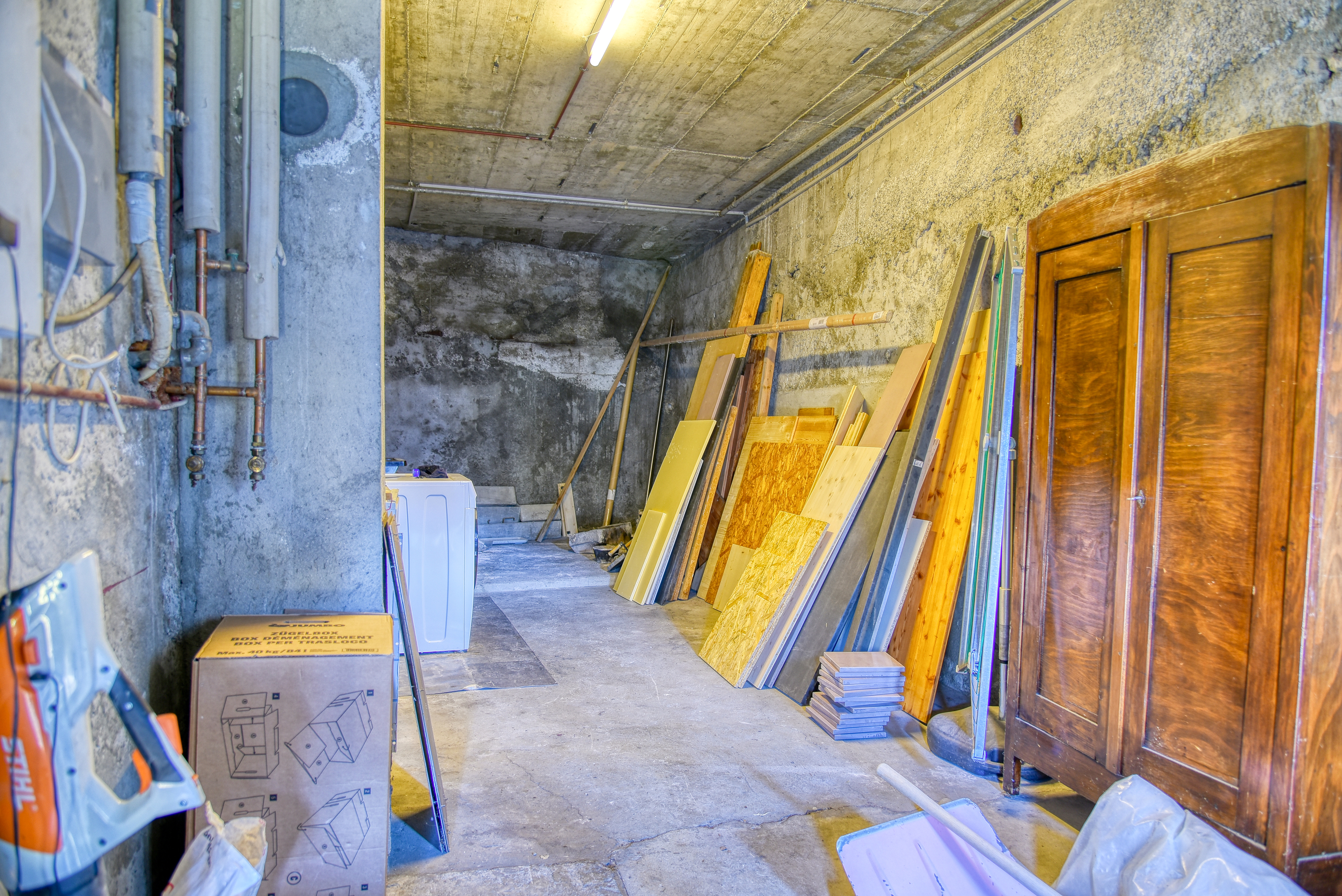 Maison Venthône - Local dépôt/Buanderie