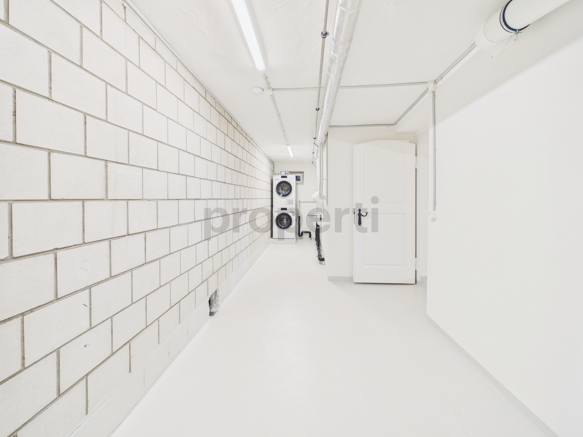 Image 9 Image 9
