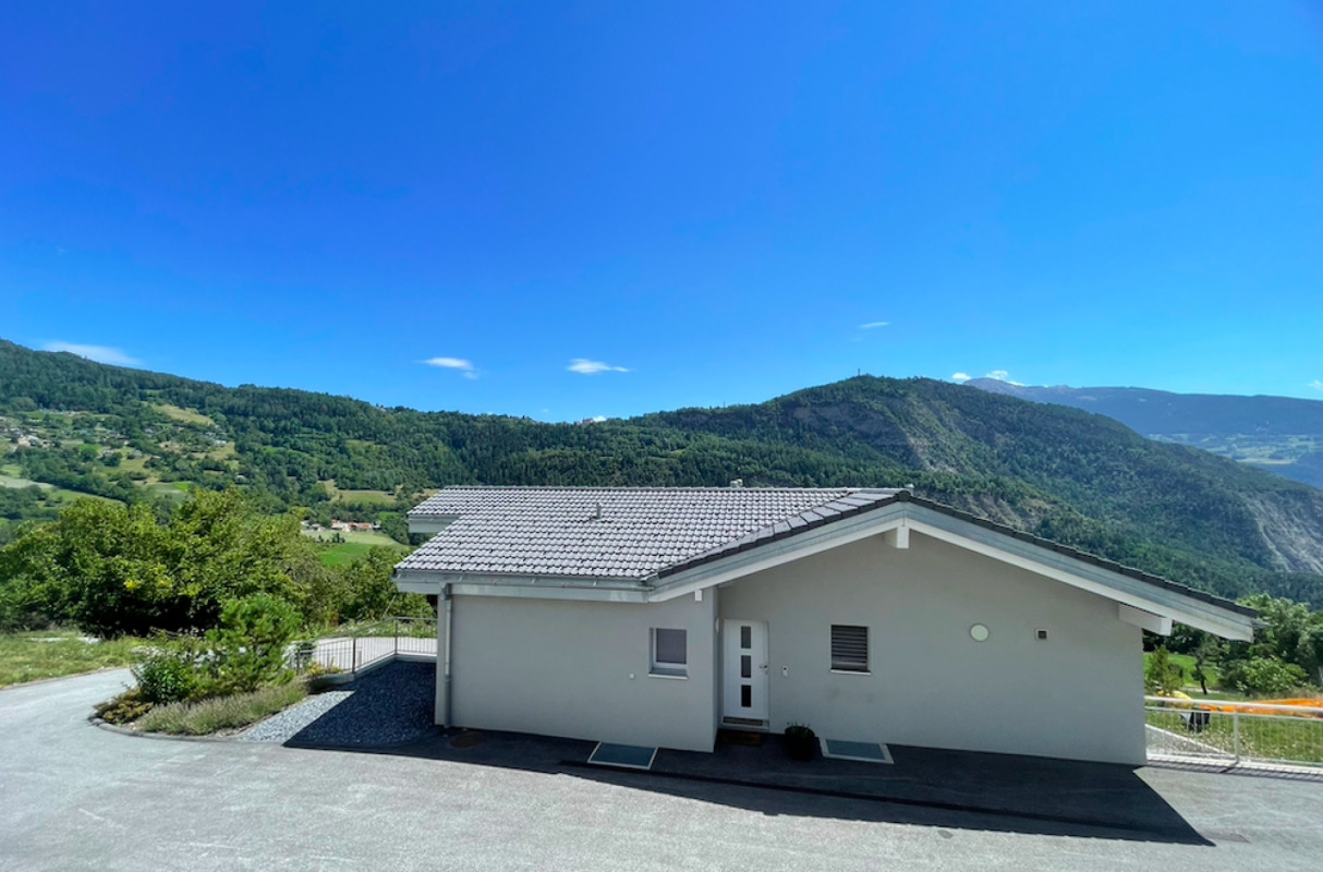 Construction récente sur 2 niveaux