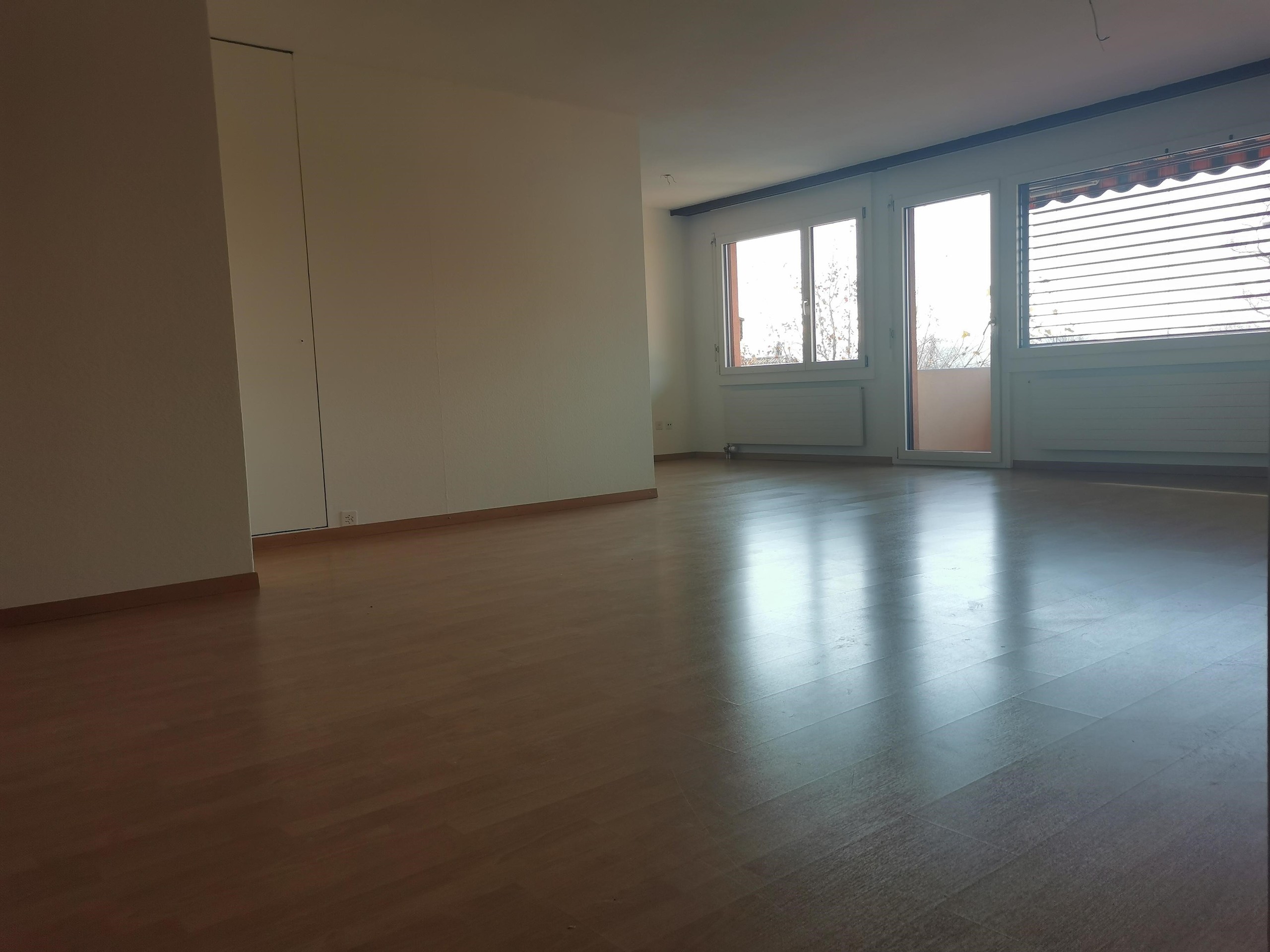 Wohnen/Essen Richtung Balkon