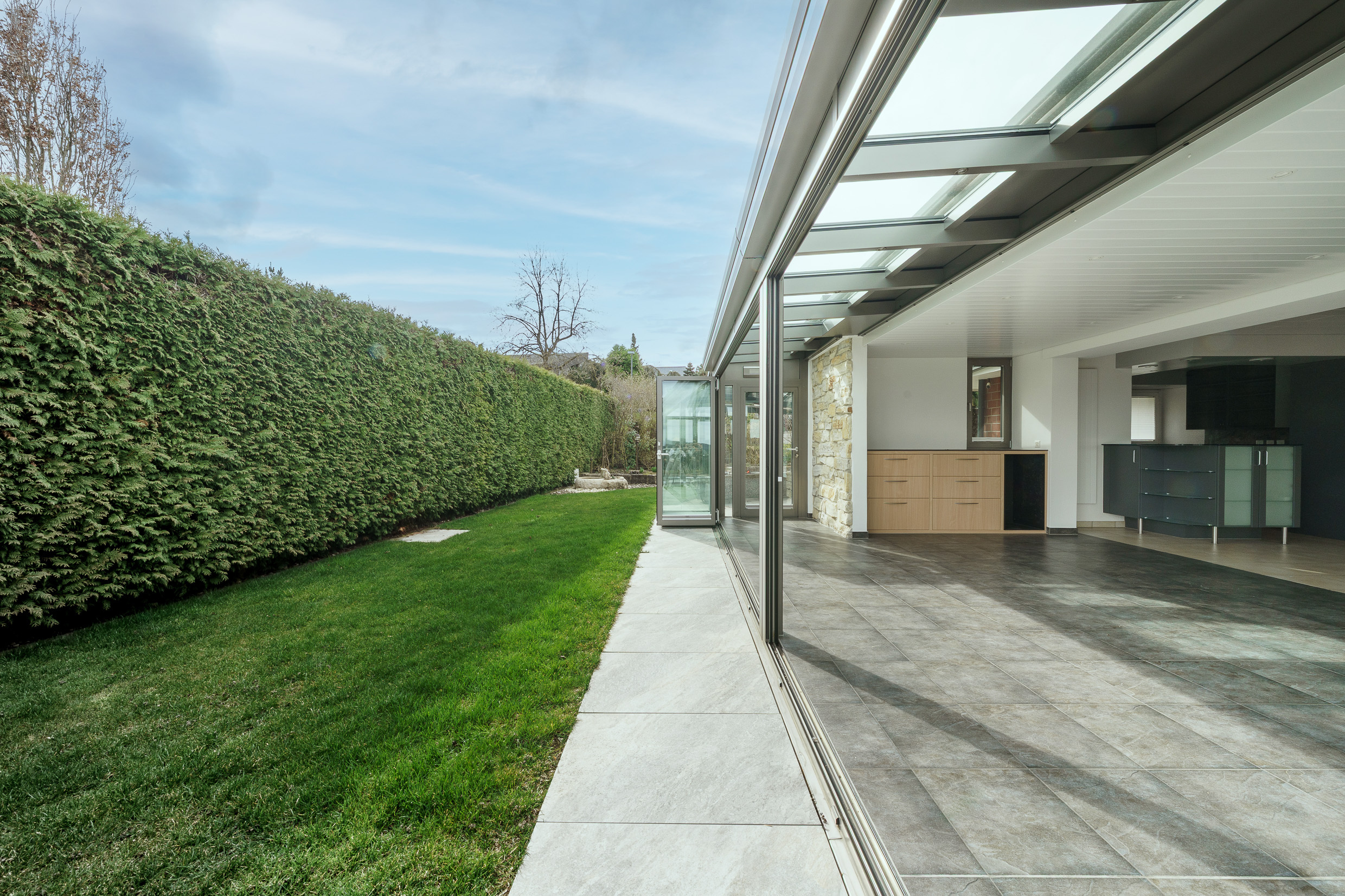 Wintergartenanbau geöffnet