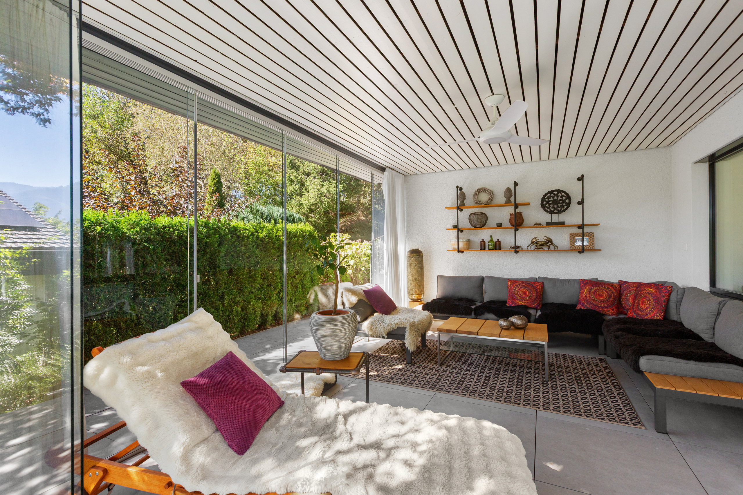 Interior view 5