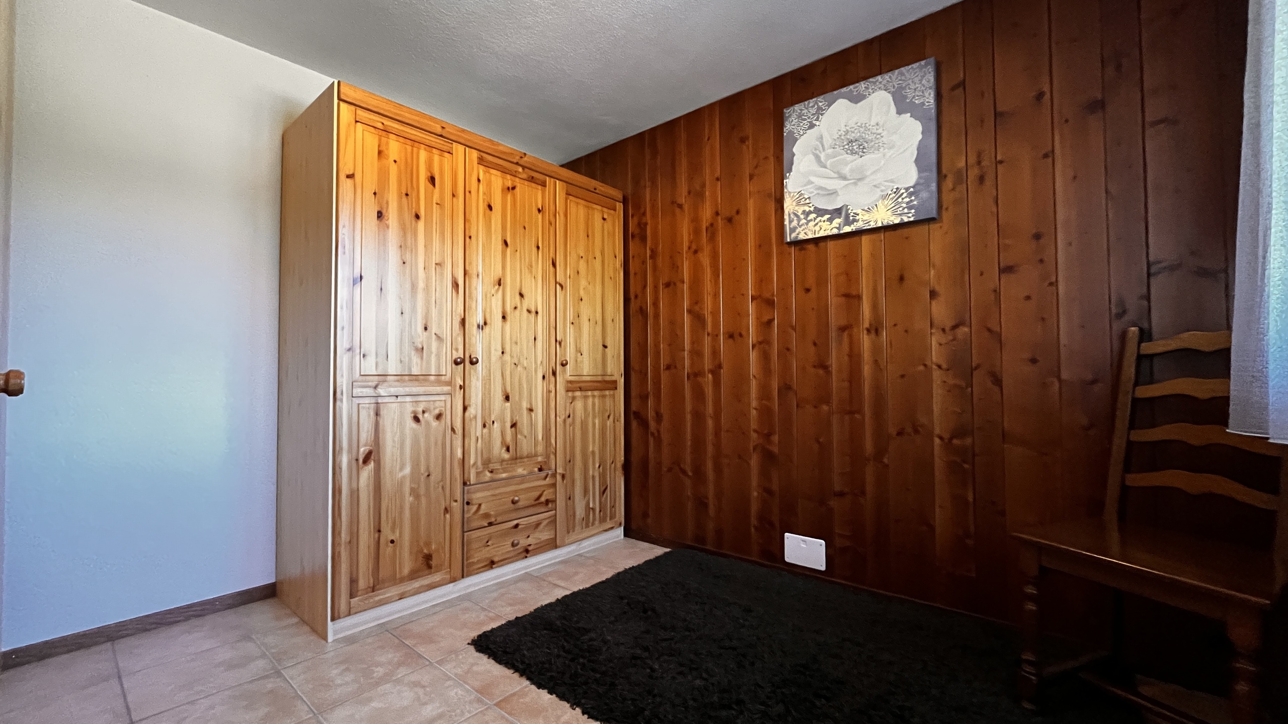 Chambre au rez inférieur Chambre au rez inférieur