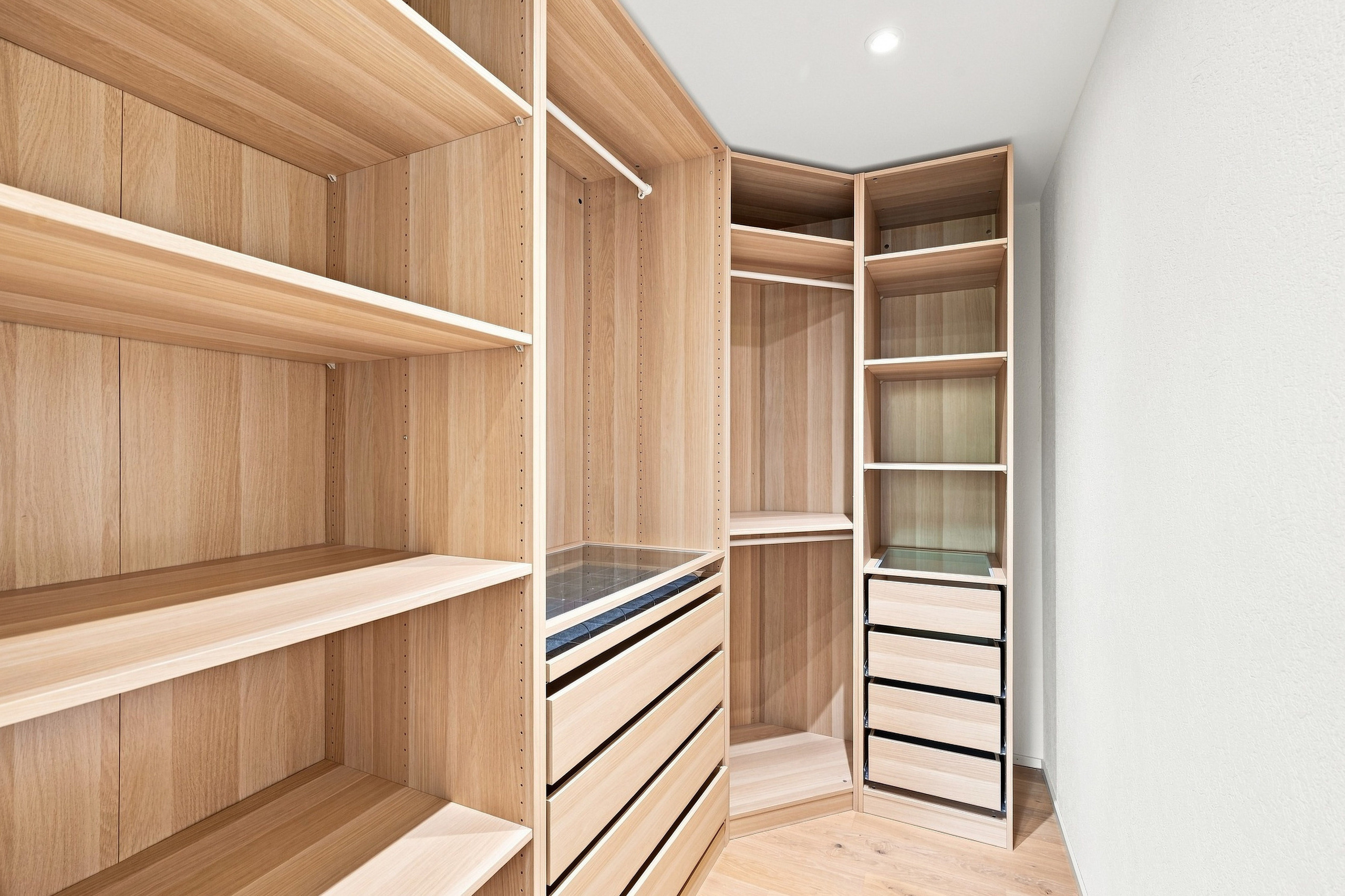 Interior view 6