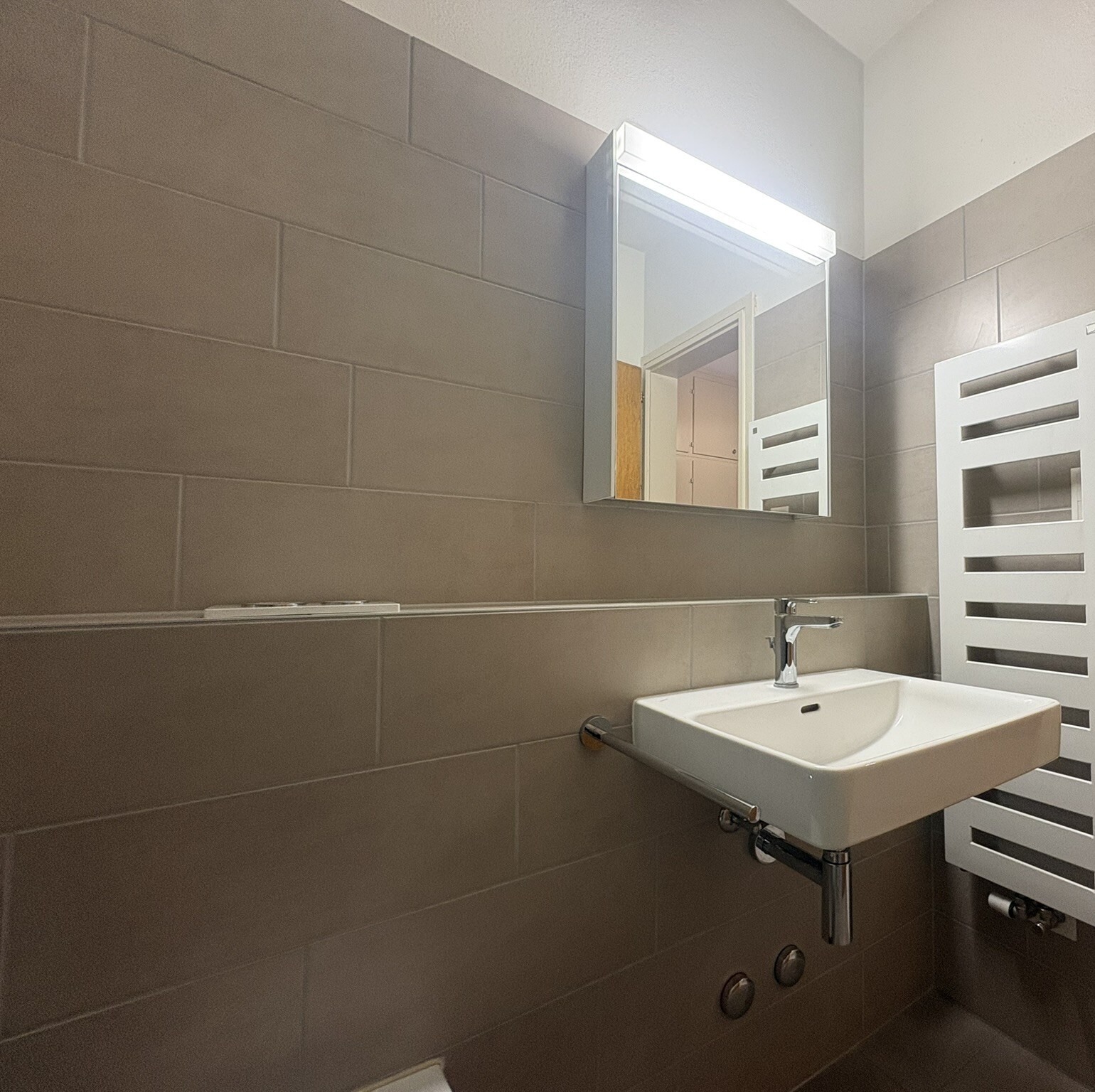 Interior view 6