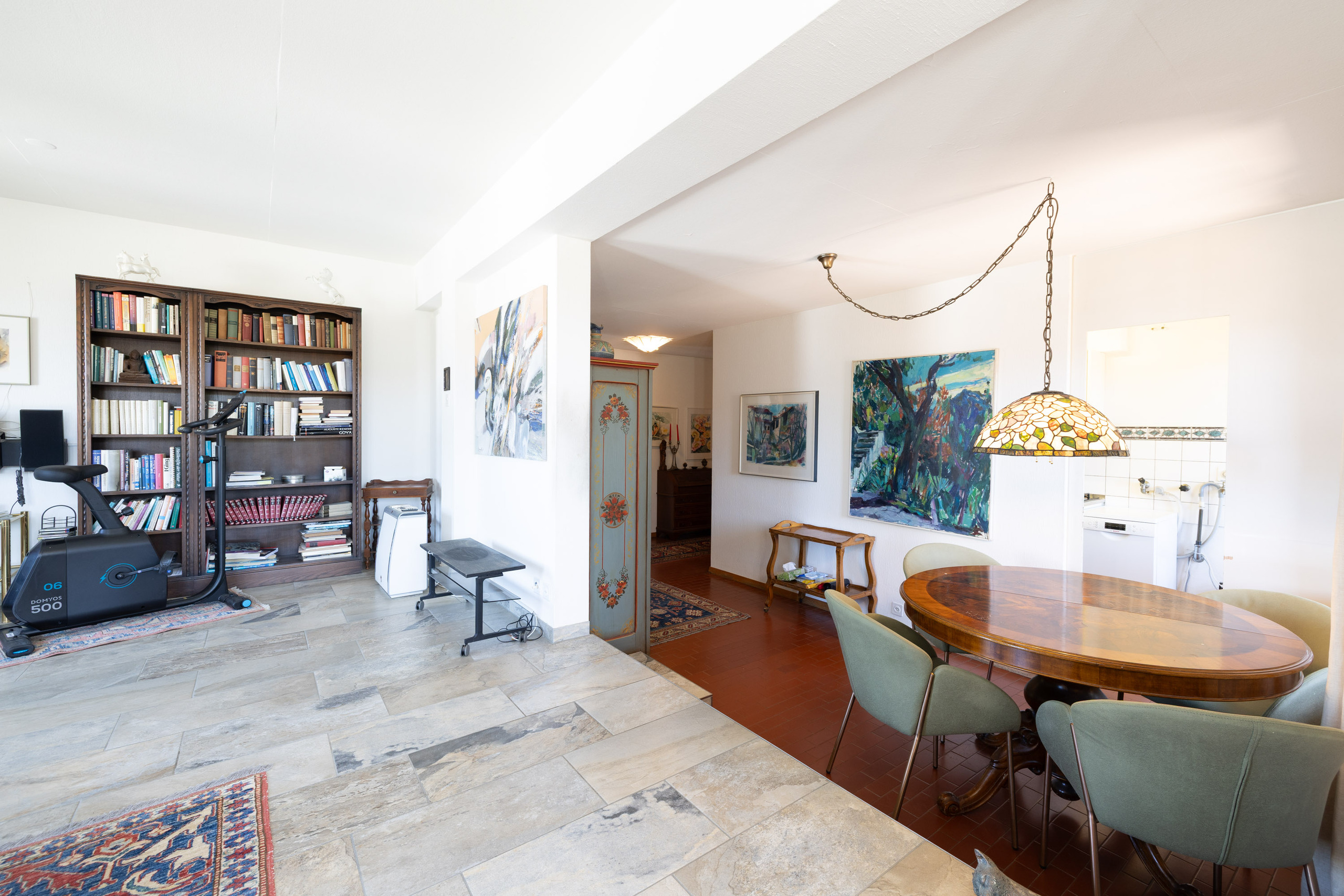 [!form_picture_interior_big!] 2