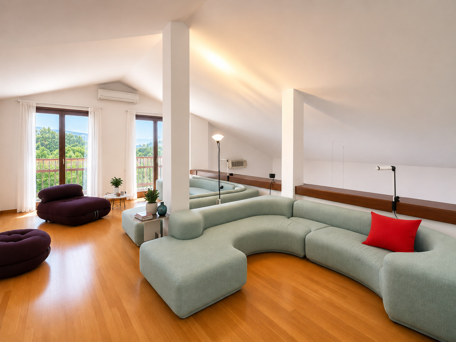 Interior view 4