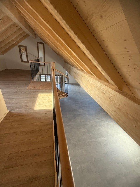 mezzanine bis