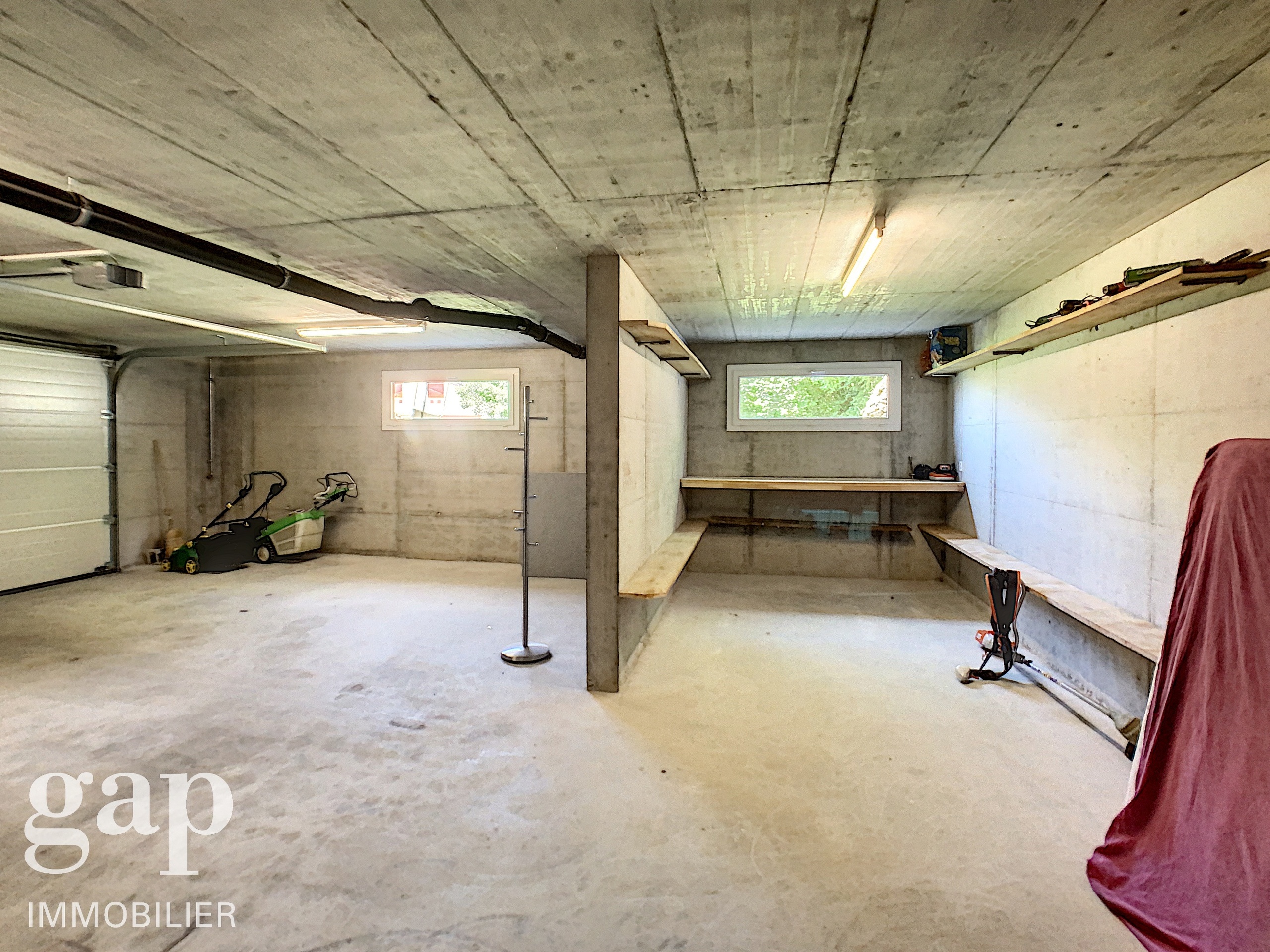 Garage Garage