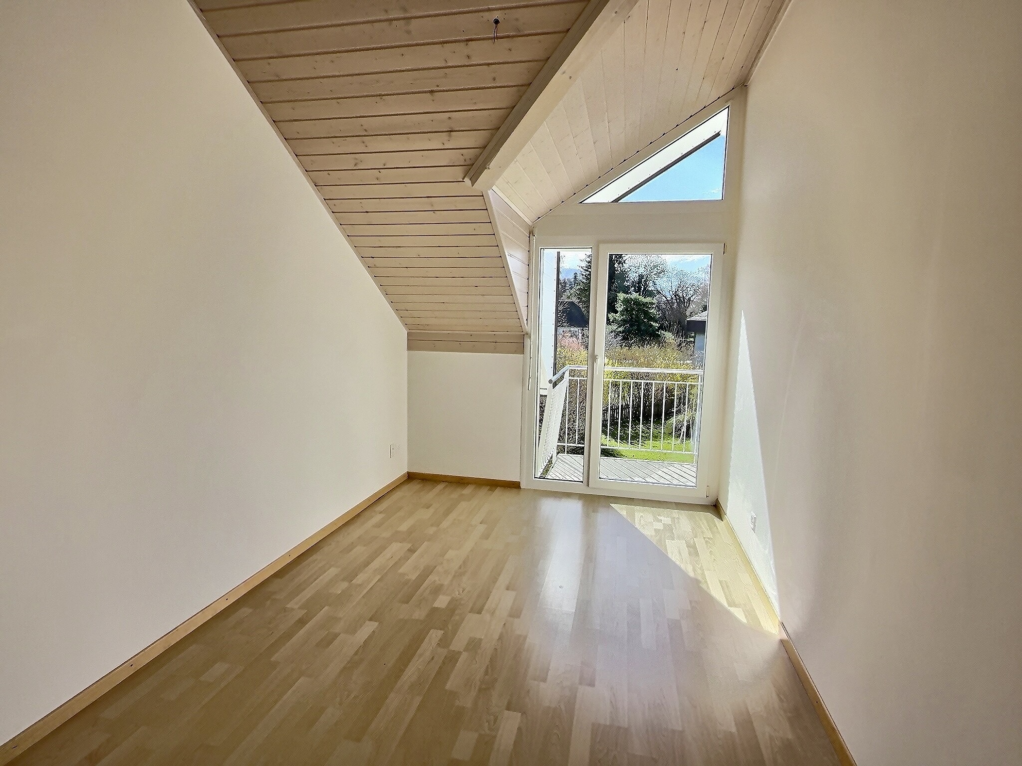 Interior view 6