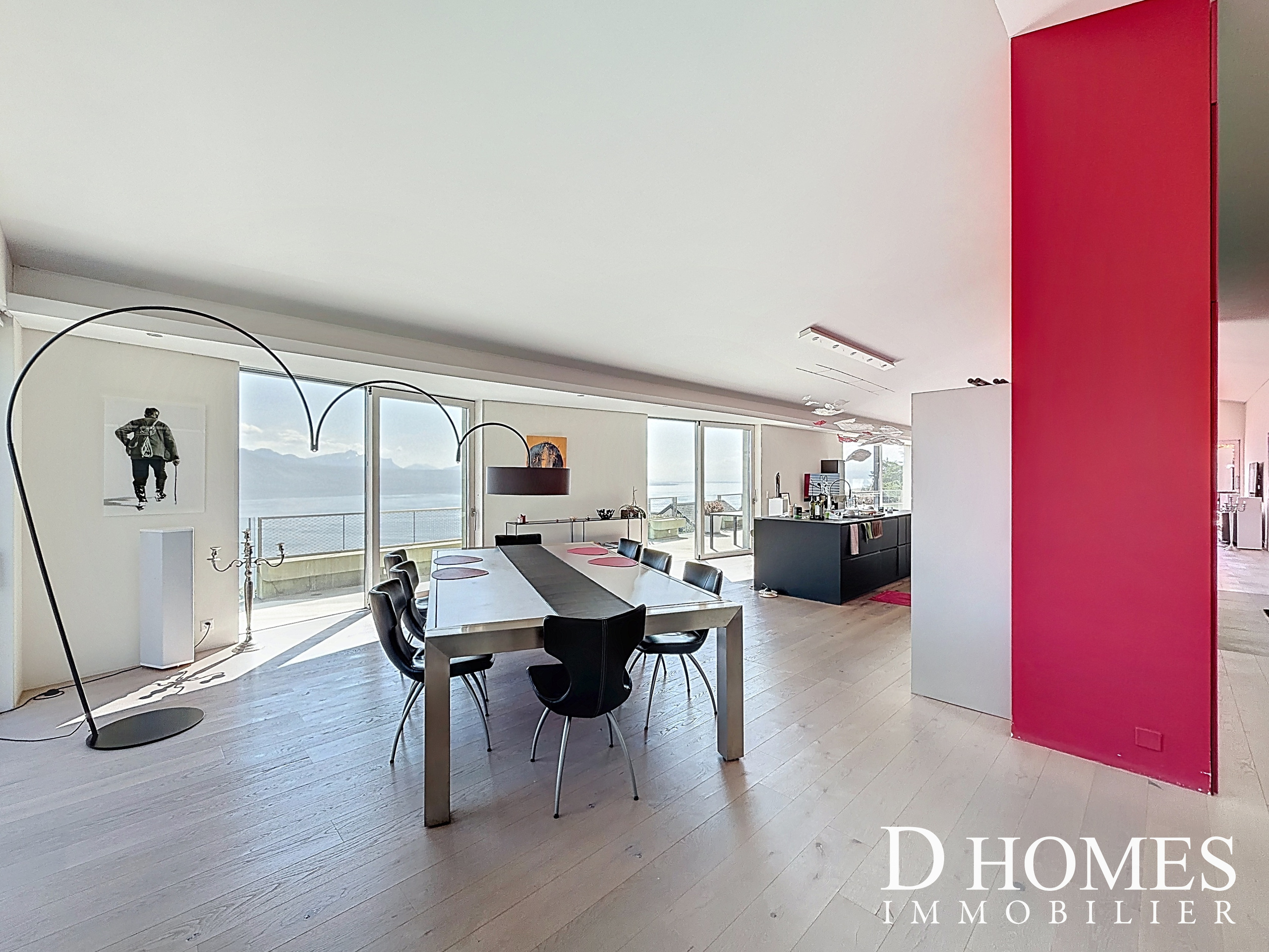Interior view 9