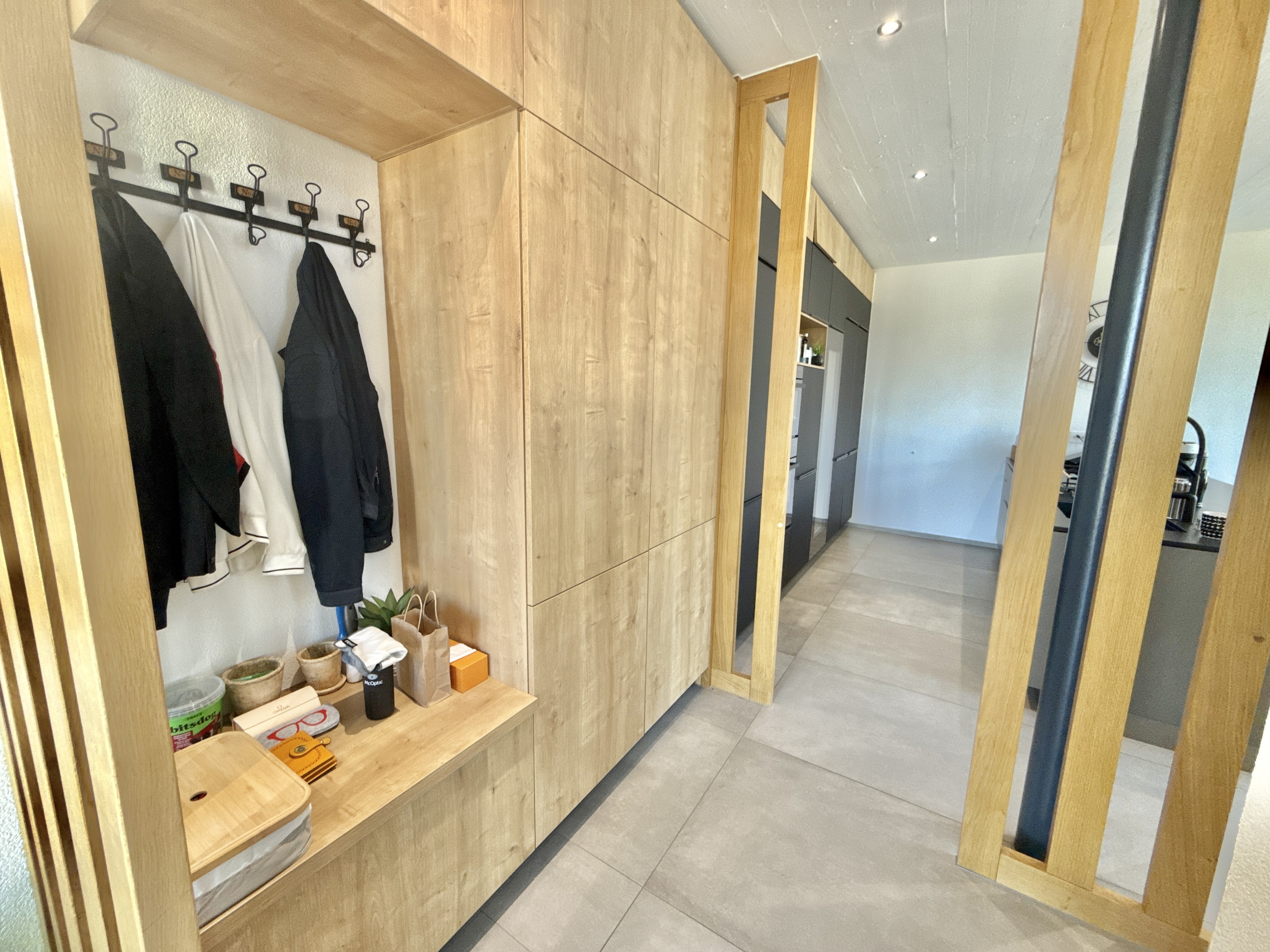 Photo 6