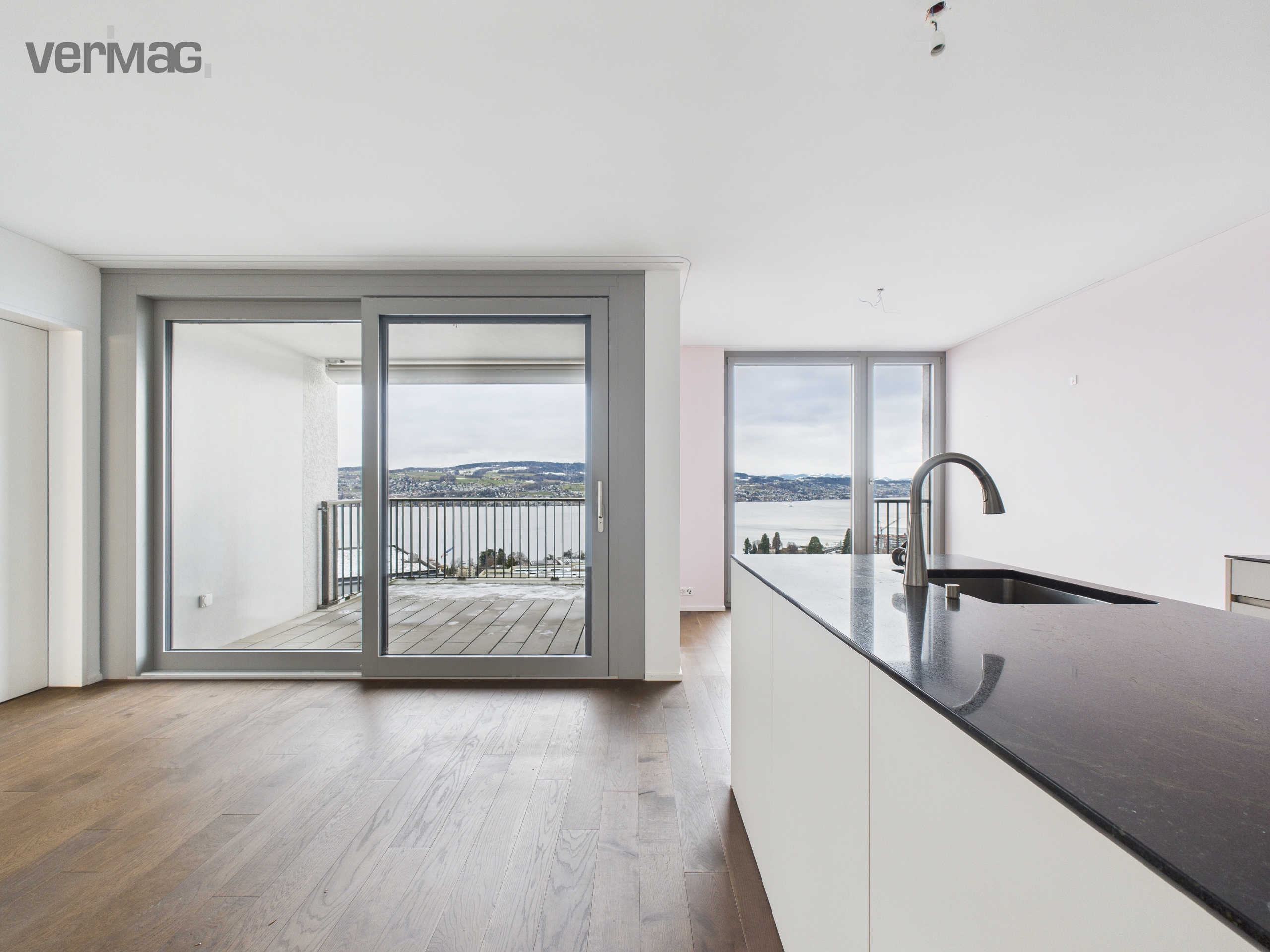 Wohnzimmer / Esszimmer