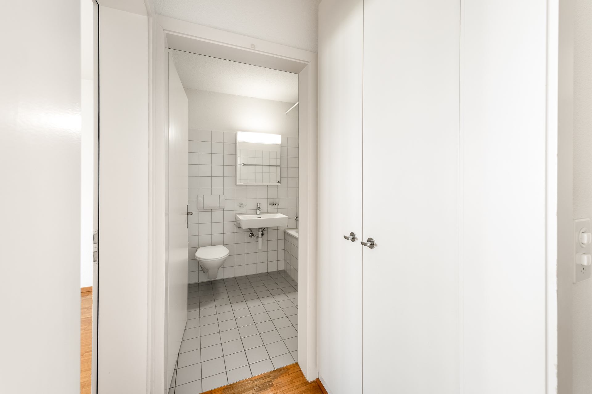 Einbauschränke und Badezimmer