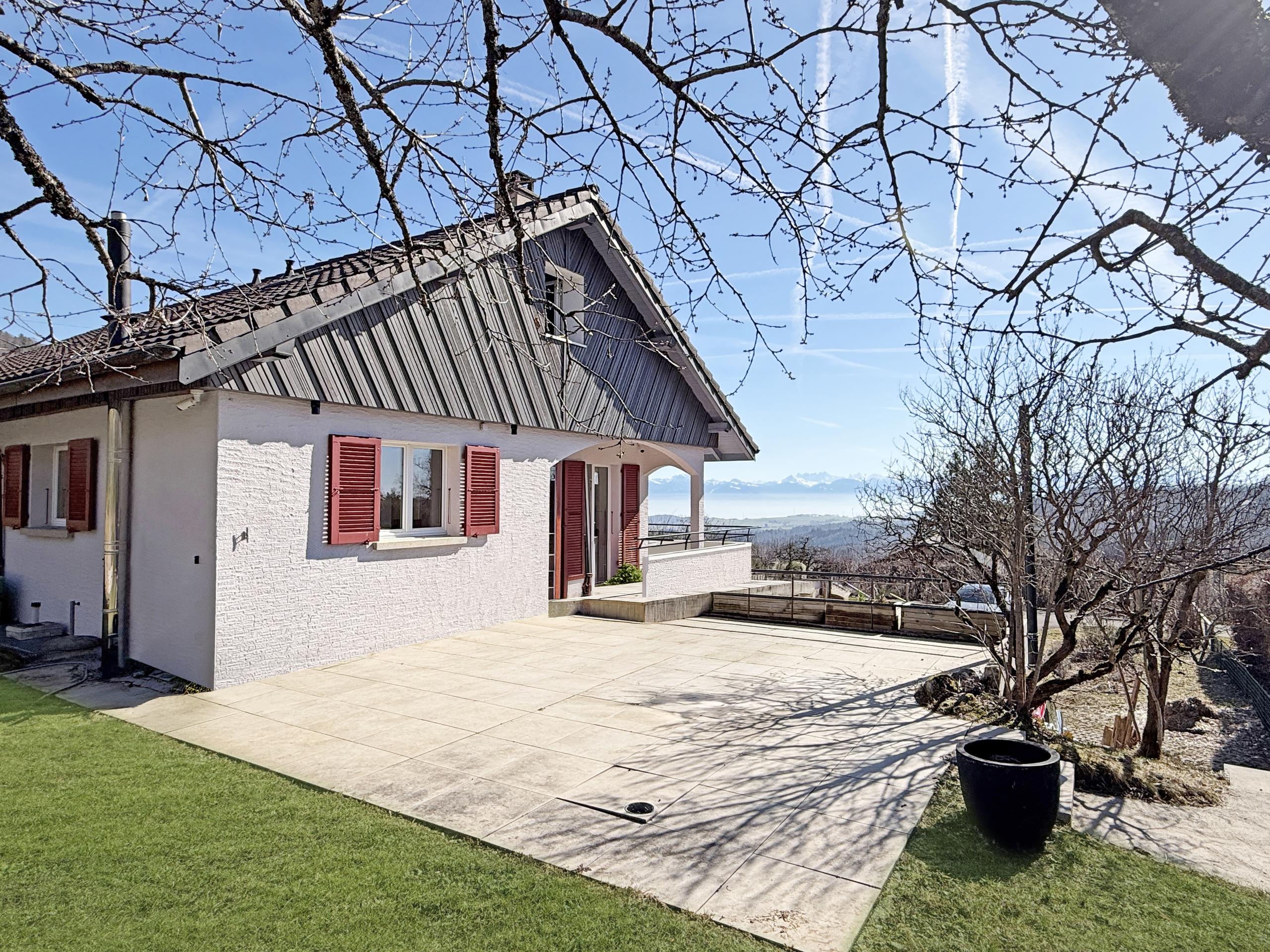 Terrasse au rez supérieur 