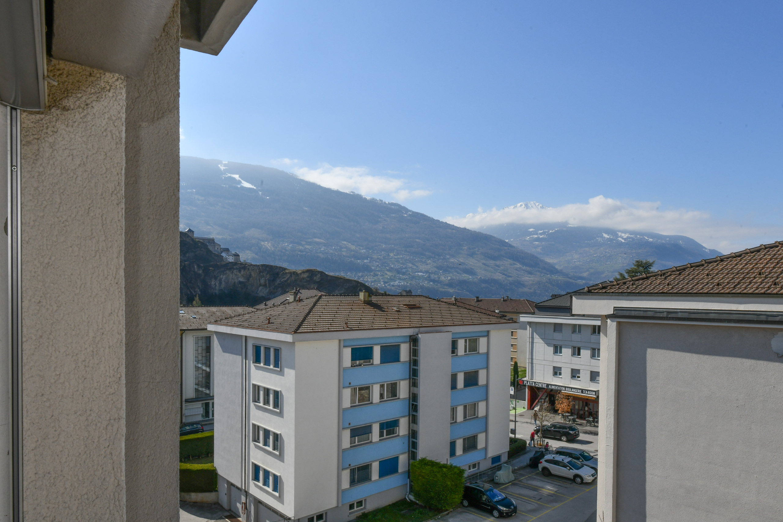 agréable vue dégagée sur Nendaz depuis le séjour