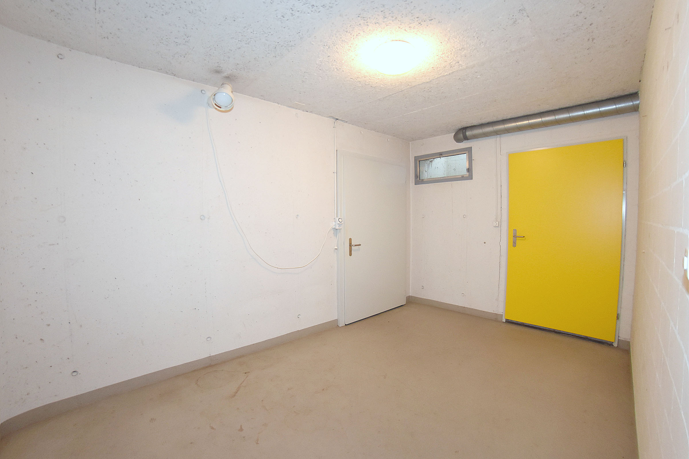 Vorraum zur Garage Vorraum zur Garage