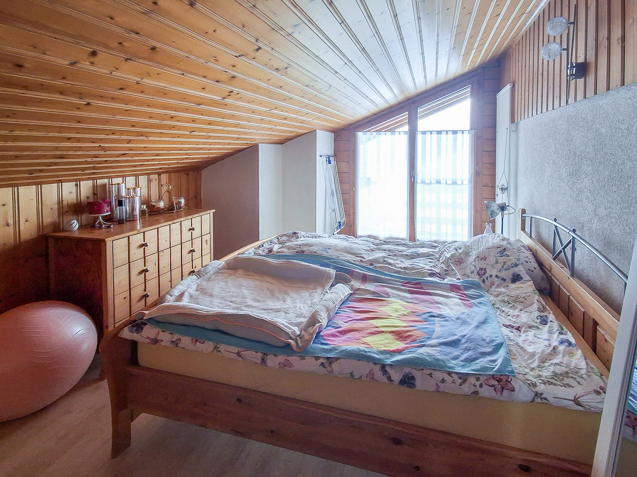 Chambre Sud no 1 au 2ème niveau - accès au balcon no 2