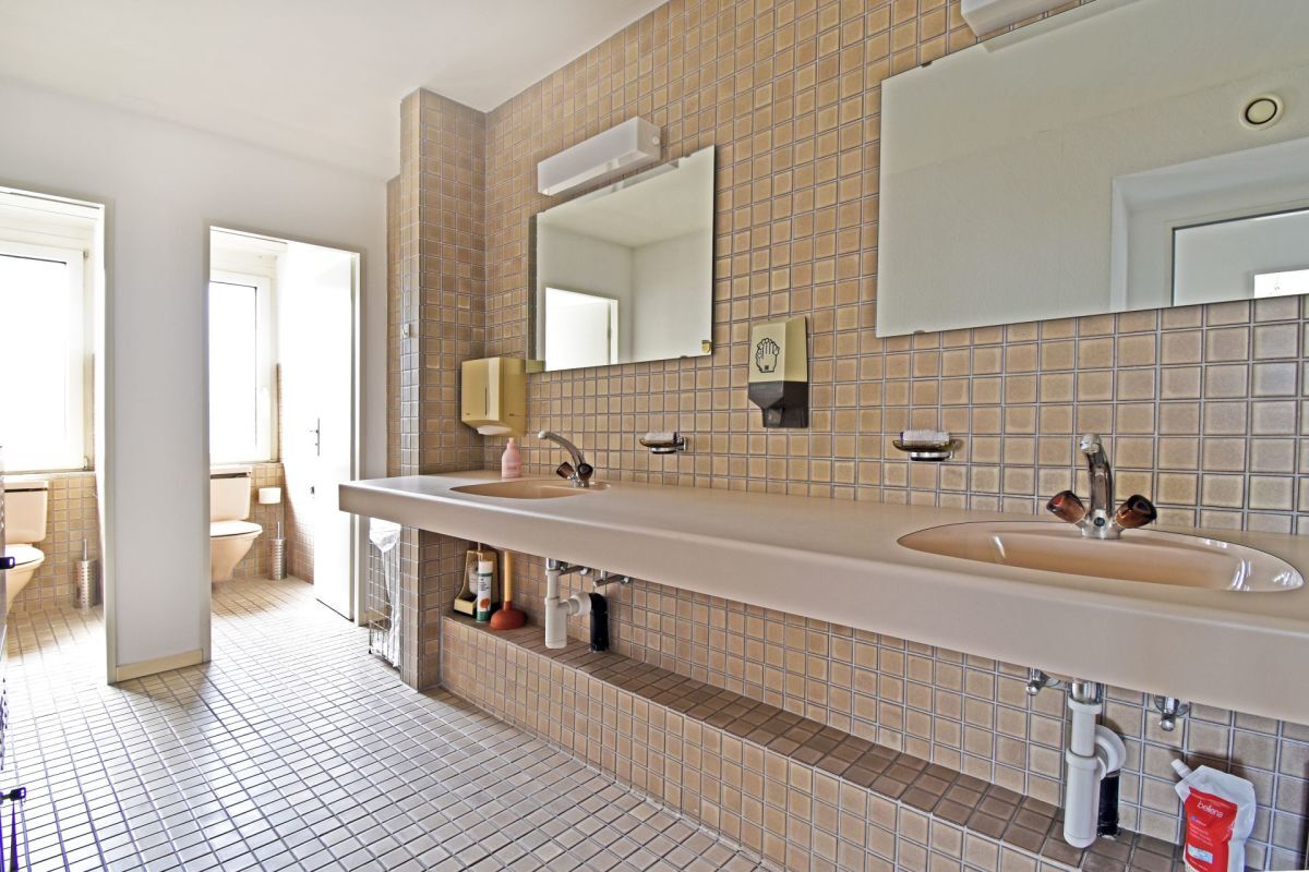 Picture 9