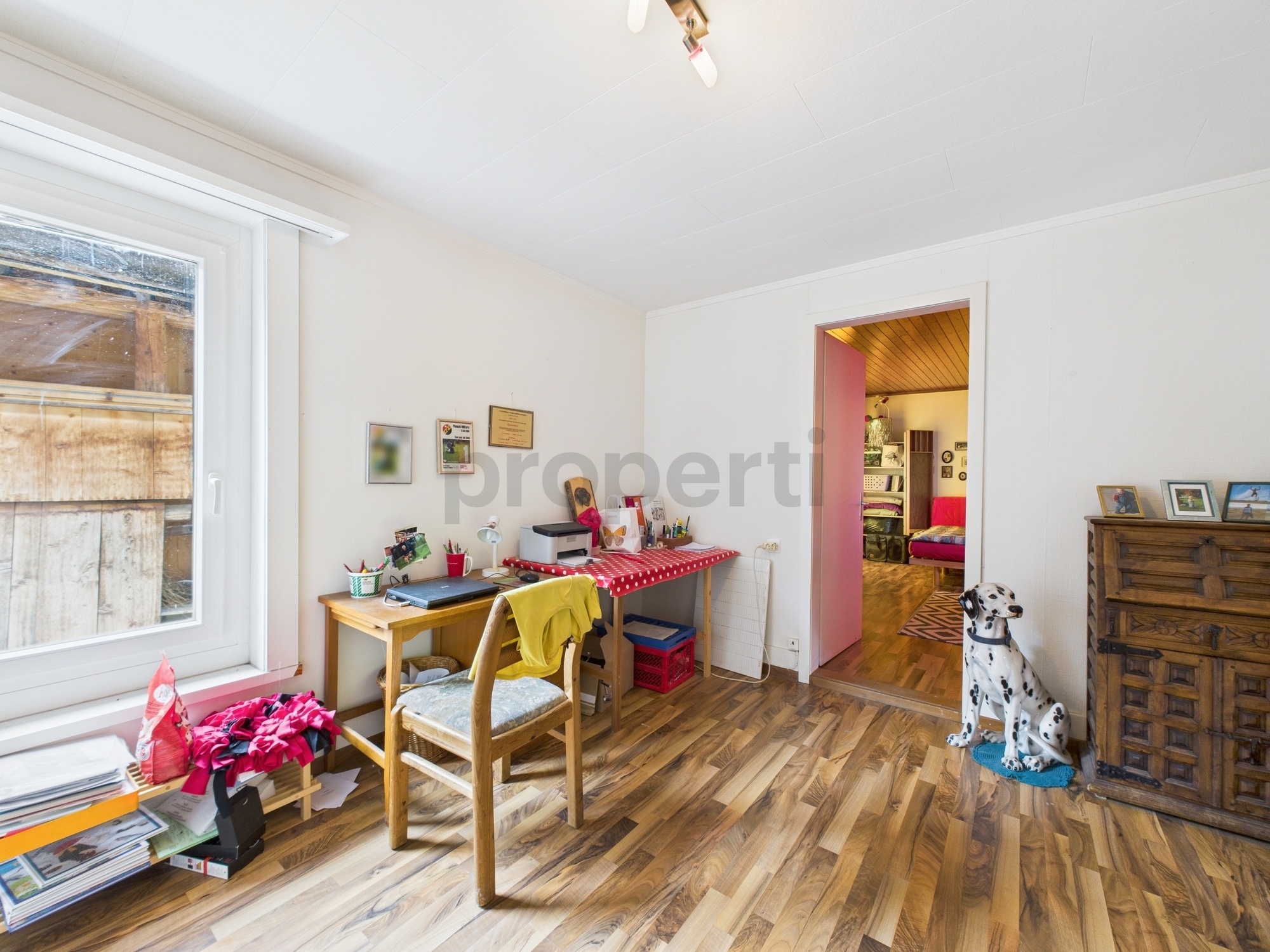 Photo 6