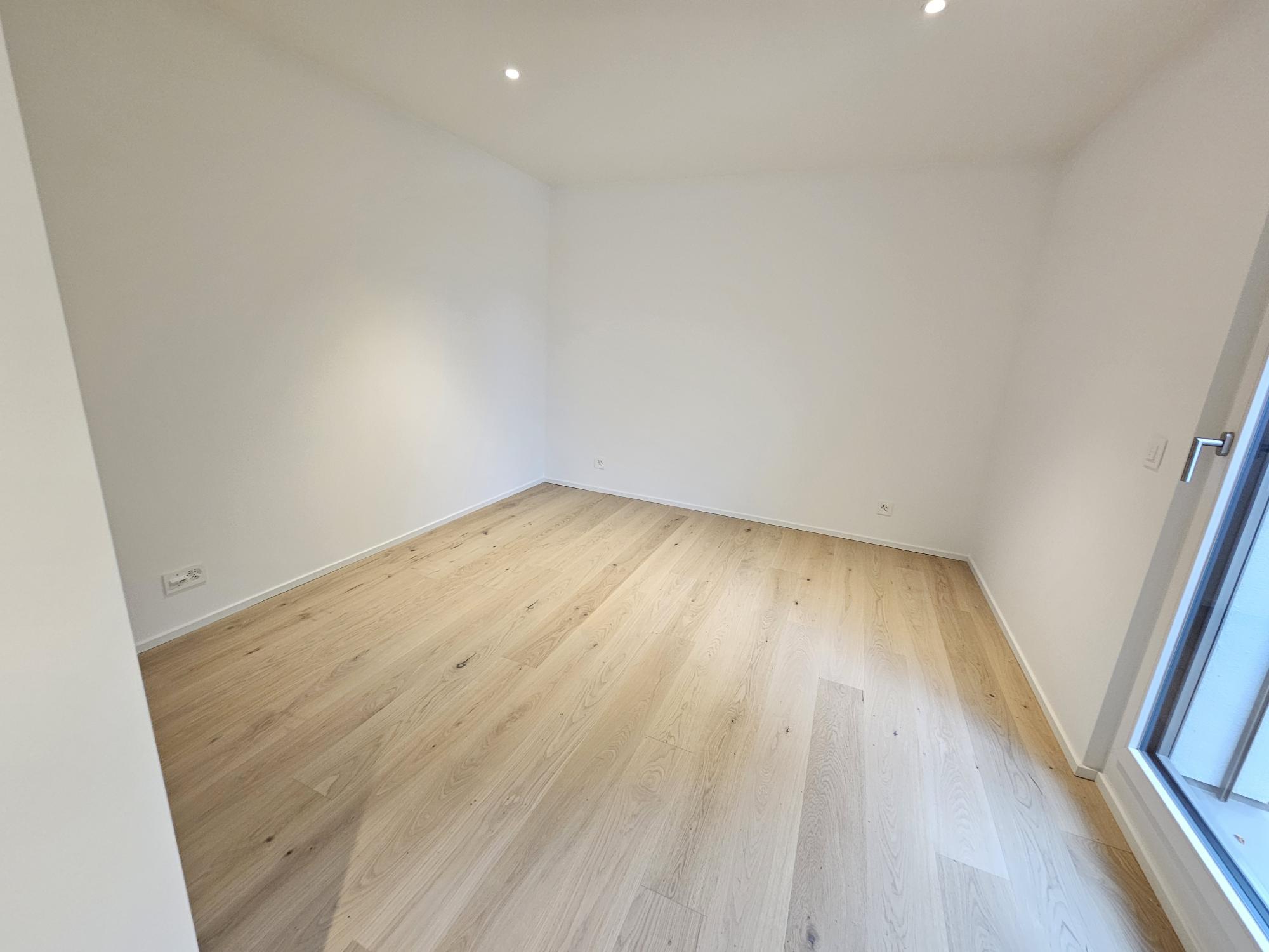 Interior view 6