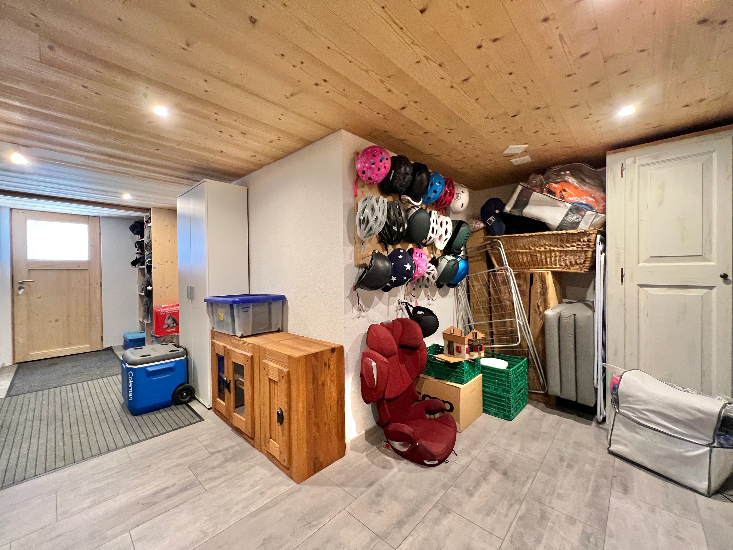 Hall rez inférieur Hall rez inférieur