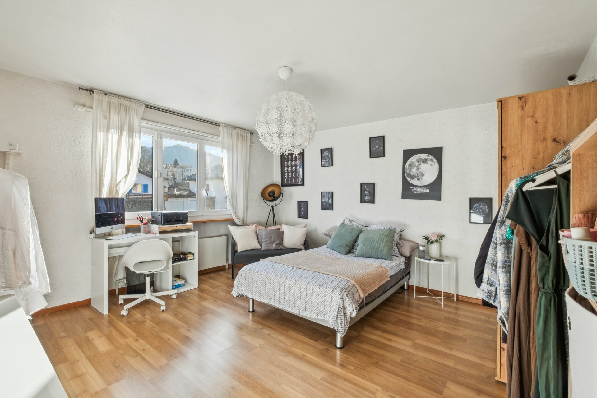 Appartement de 4 pièces au rez-de-chaussée