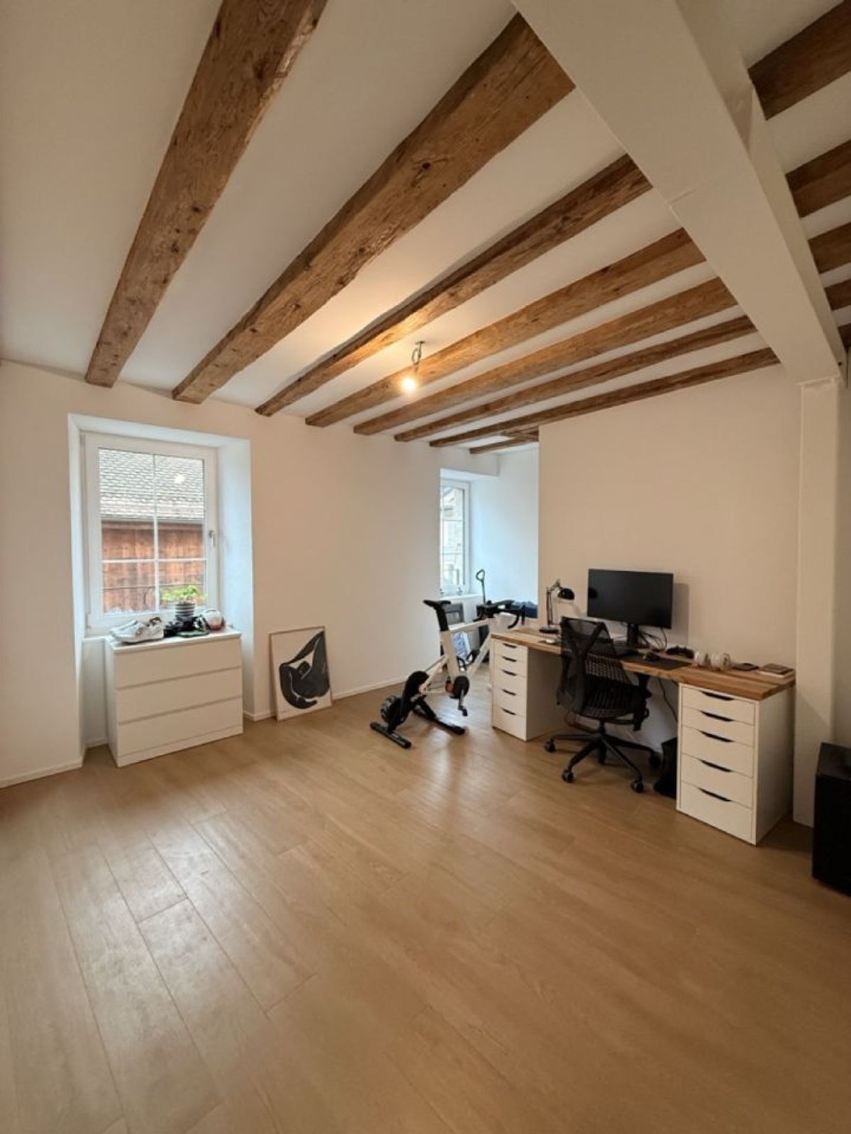 Photo 8