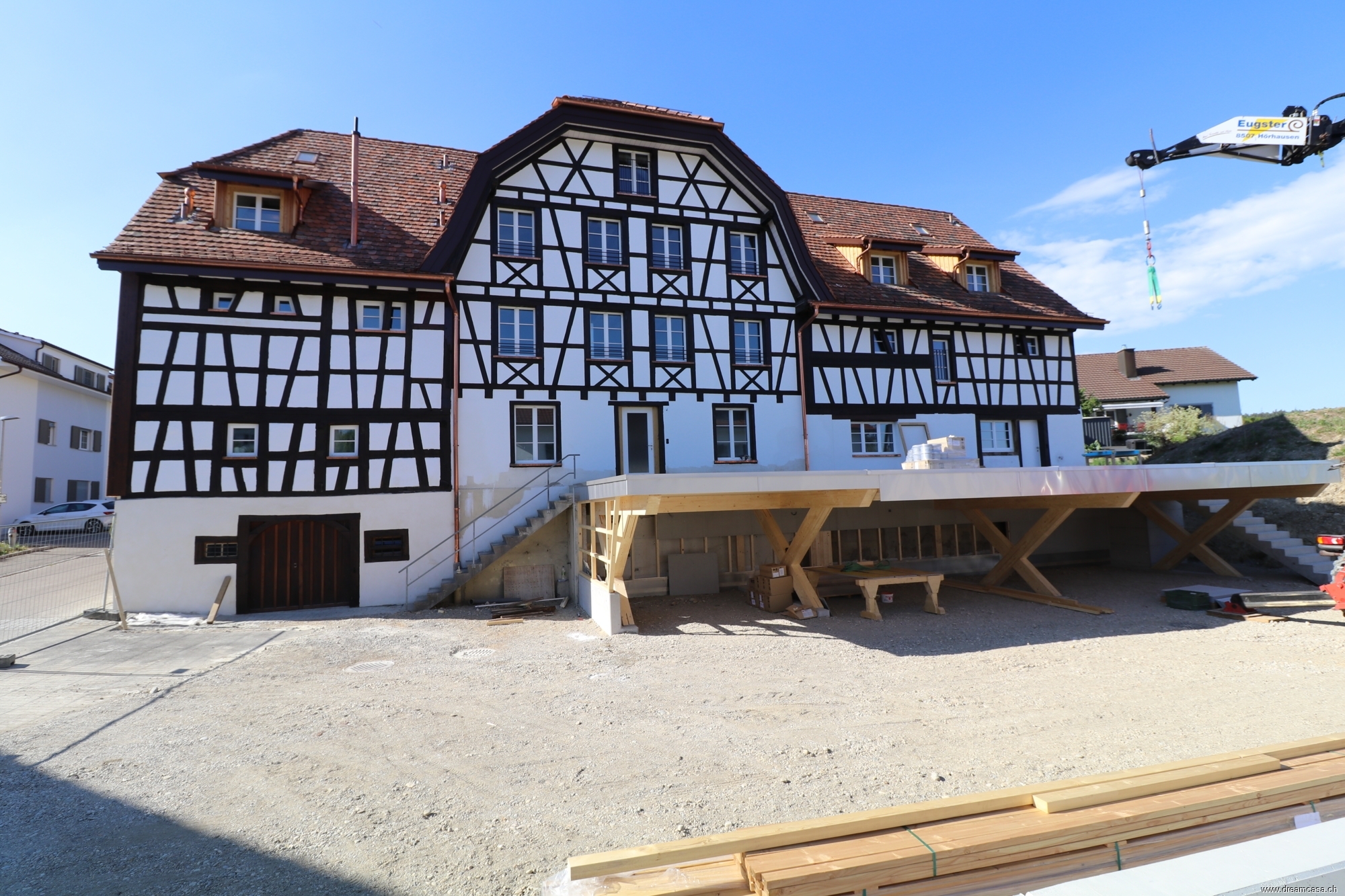 Photo 1