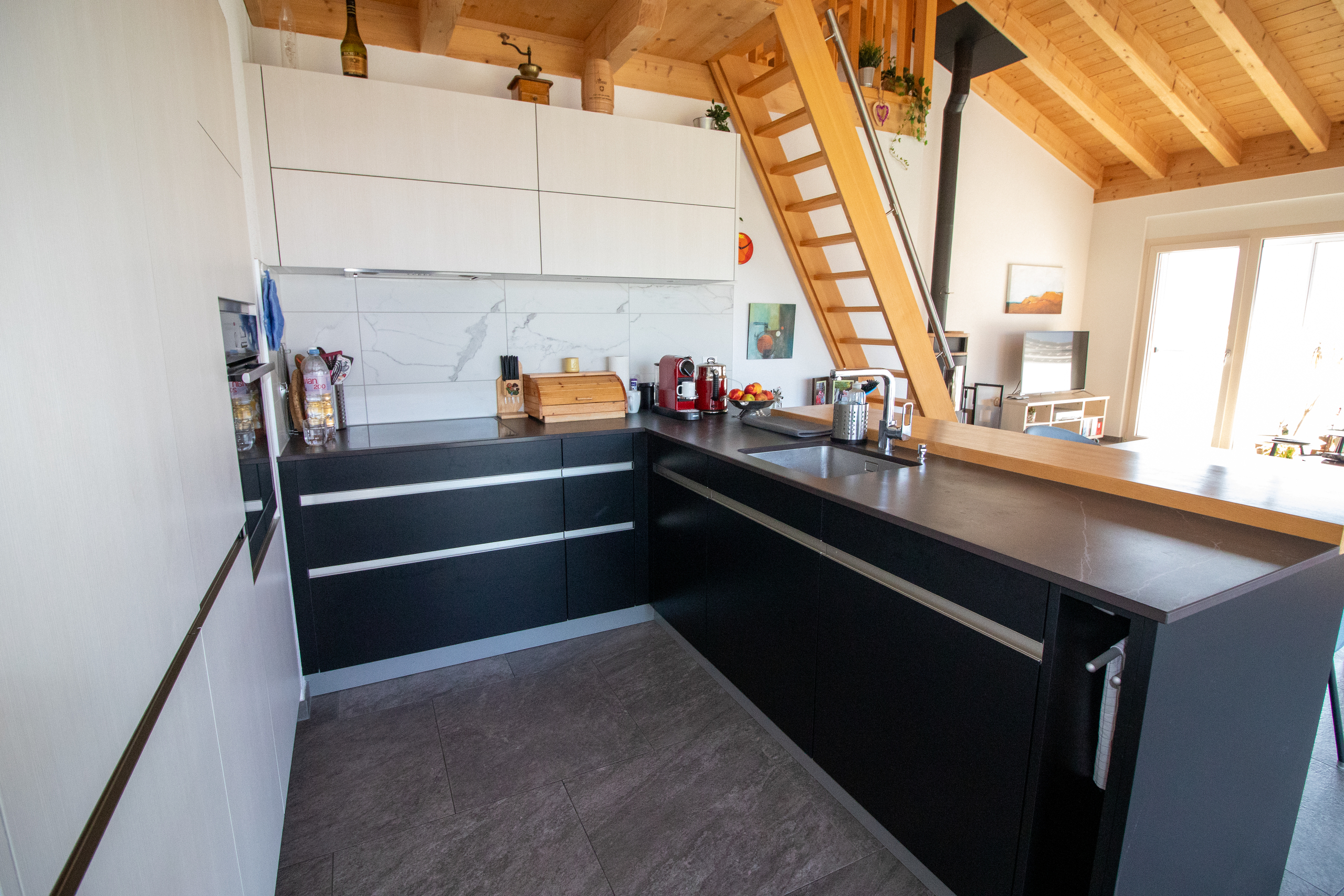 Interior view 5